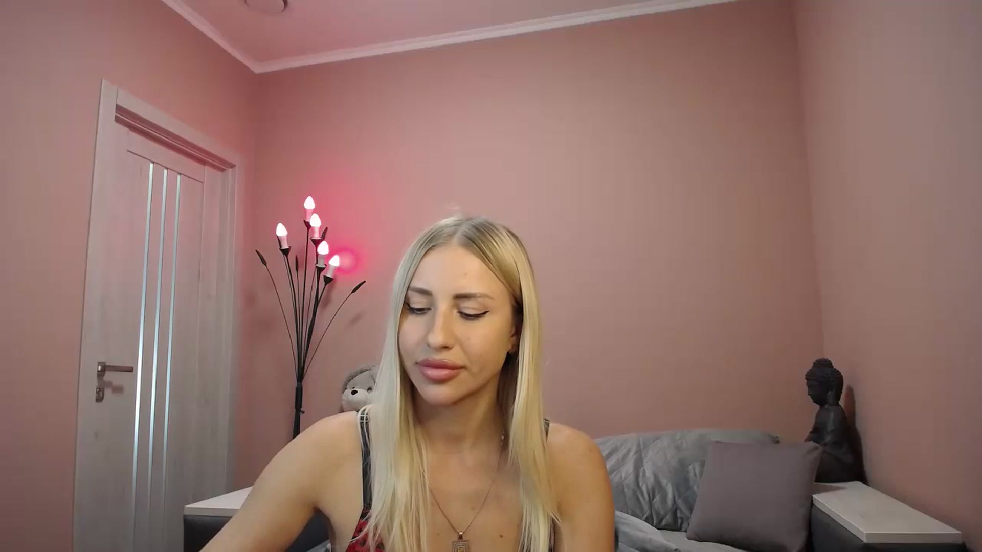 Gallery image thumbnail from KimKalash's myfreecams stream on, 08/27/2023, 13:02 image 7 of 20