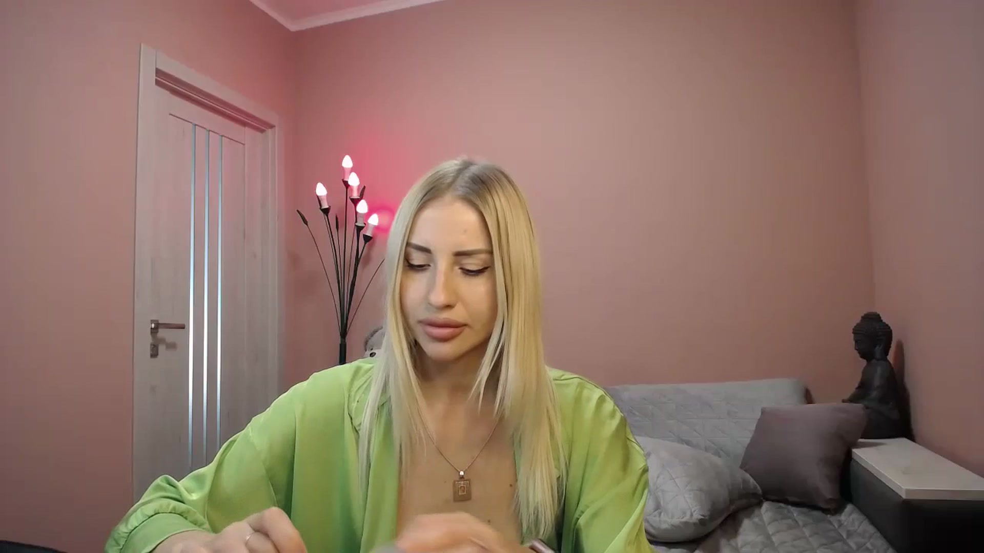 Gallery image thumbnail from KimKalash's myfreecams stream on, 09/03/2023, 09:33 image 9 of 20