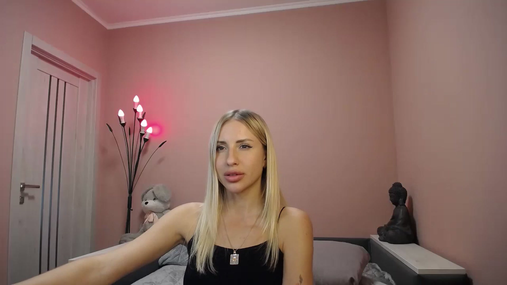 Gallery image thumbnail from KimKalash's myfreecams stream on, 09/04/2023, 13:50 image 20 of 20