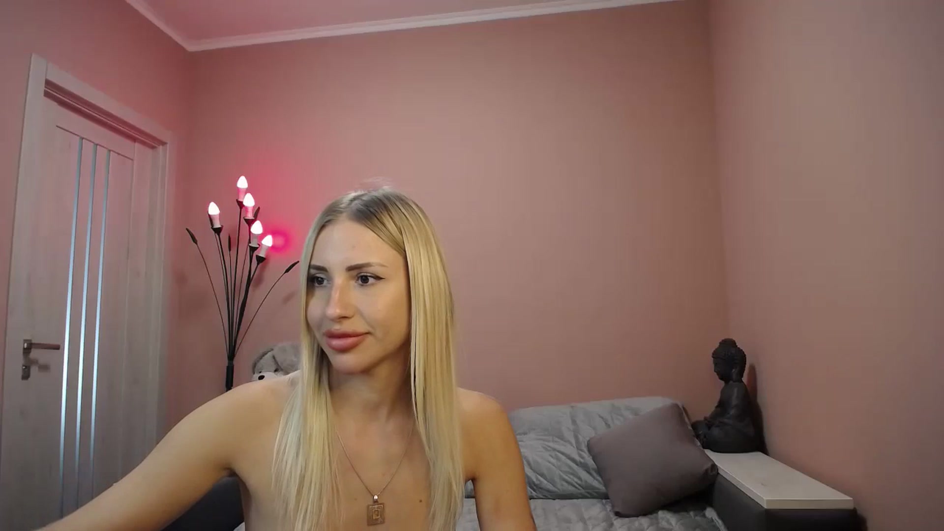 Gallery image thumbnail from KimKalash's myfreecams stream on, 09/05/2023, 10:08 image 13 of 20
