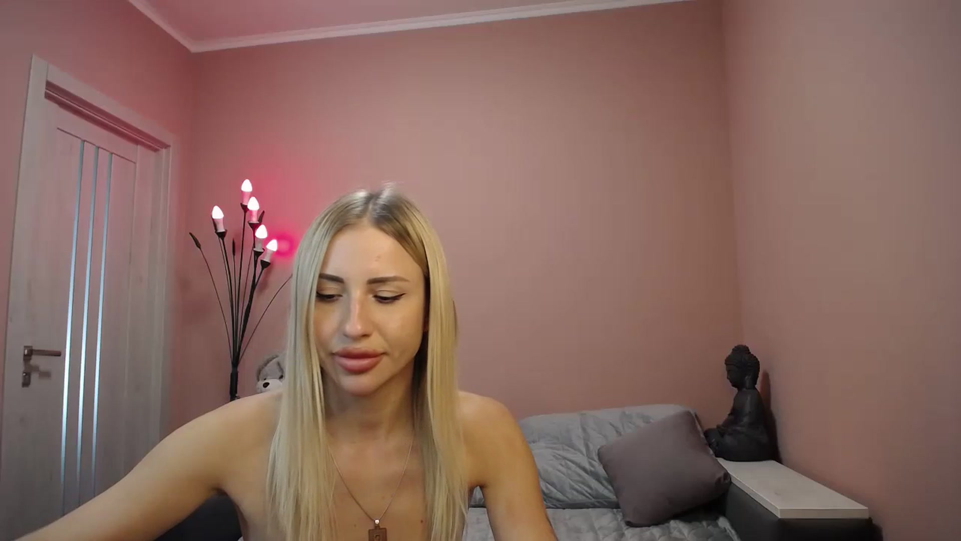 Gallery image thumbnail from KimKalash's myfreecams stream on, 09/05/2023, 10:08 image 14 of 20