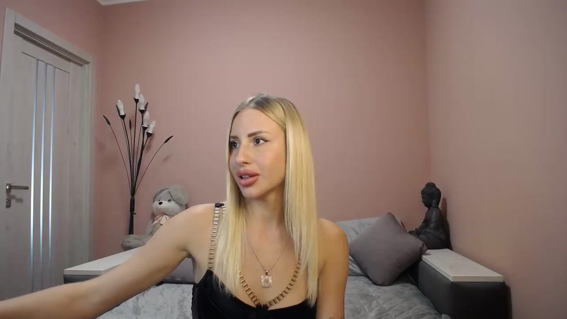 Gallery image thumbnail from KimKalash's myfreecams stream on, 09/08/2023, 09:57 image 20 of 20