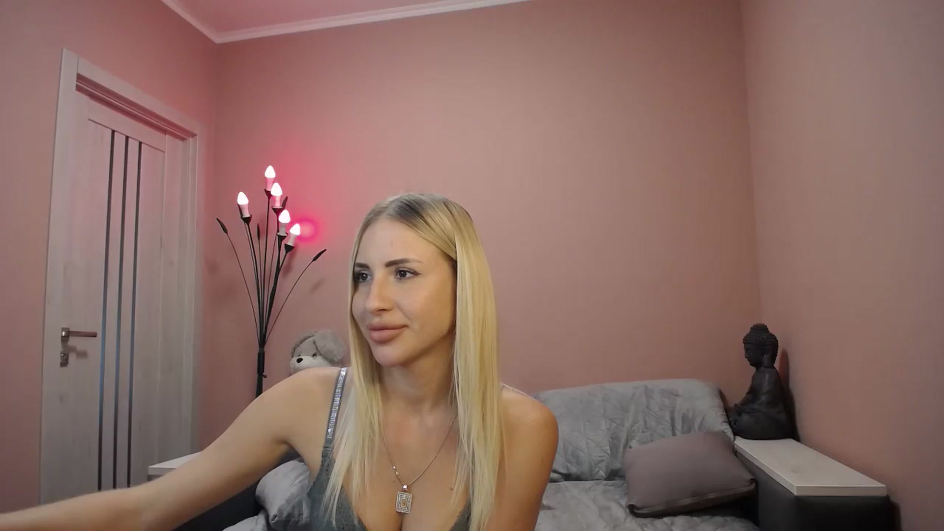 Gallery image thumbnail from KimKalash's myfreecams stream on, 09/09/2023, 12:20 image 11 of 20