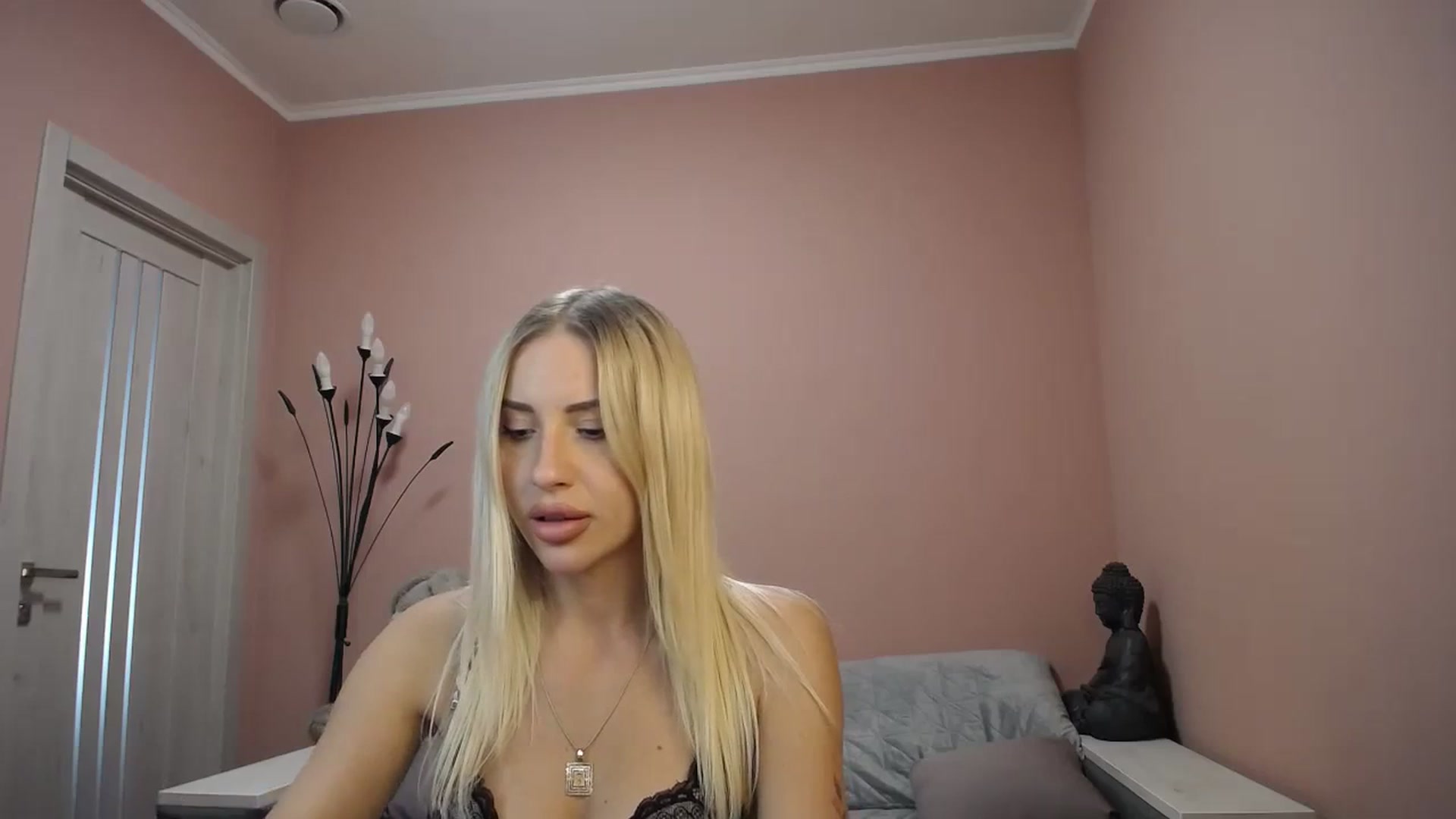 Gallery image thumbnail from KimKalash's myfreecams stream on, 09/10/2023, 09:17 image 12 of 20