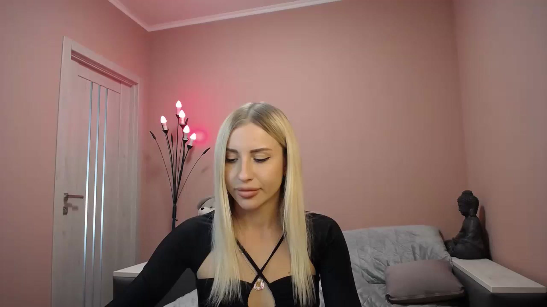 Gallery image thumbnail from KimKalash's myfreecams stream on, 09/11/2023, 10:35 image 4 of 20