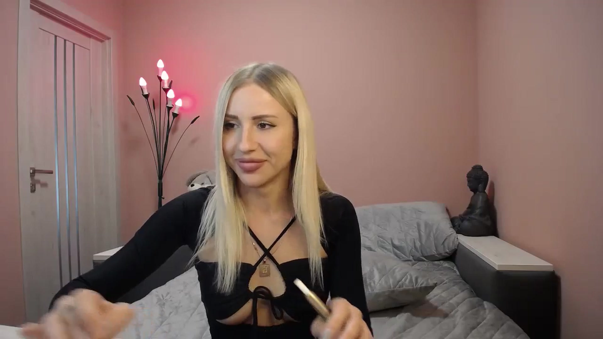 Gallery image thumbnail from KimKalash's myfreecams stream on, 09/11/2023, 11:41 image 3 of 20