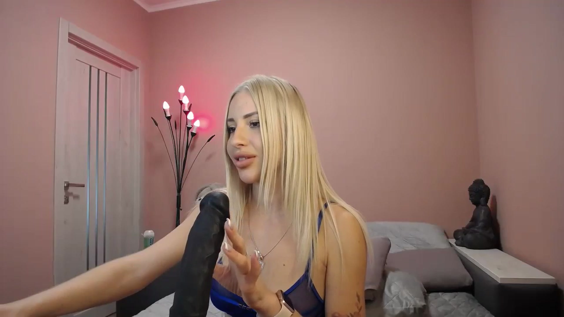Gallery image thumbnail from KimKalash's myfreecams stream on, 09/20/2023, 11:49 image 13 of 20