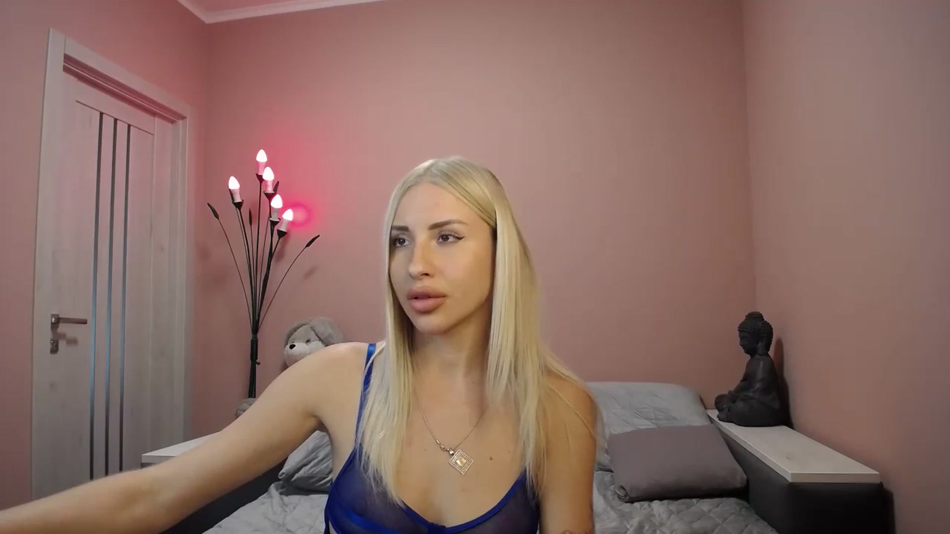 Gallery image thumbnail from KimKalash's myfreecams stream on, 09/20/2023, 12:26 image 15 of 20