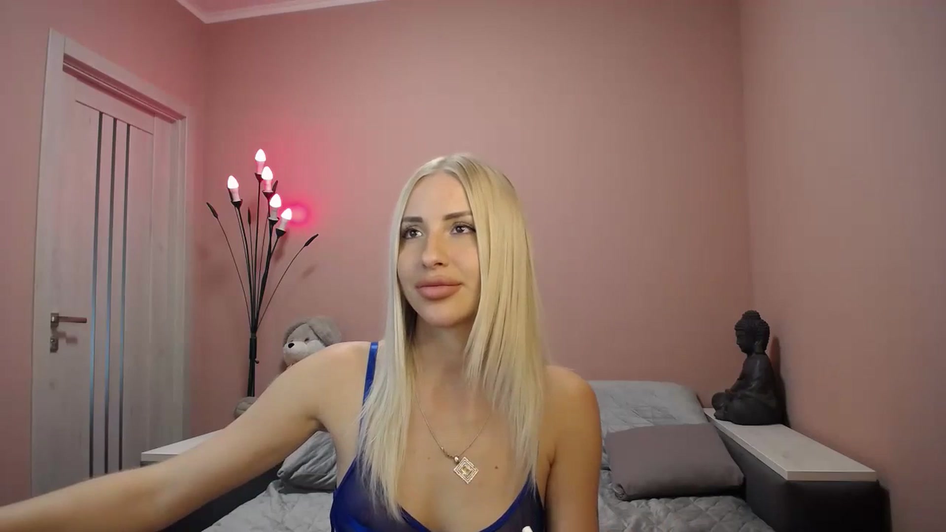 Gallery image thumbnail from KimKalash's myfreecams stream on, 09/20/2023, 12:26 image 8 of 20