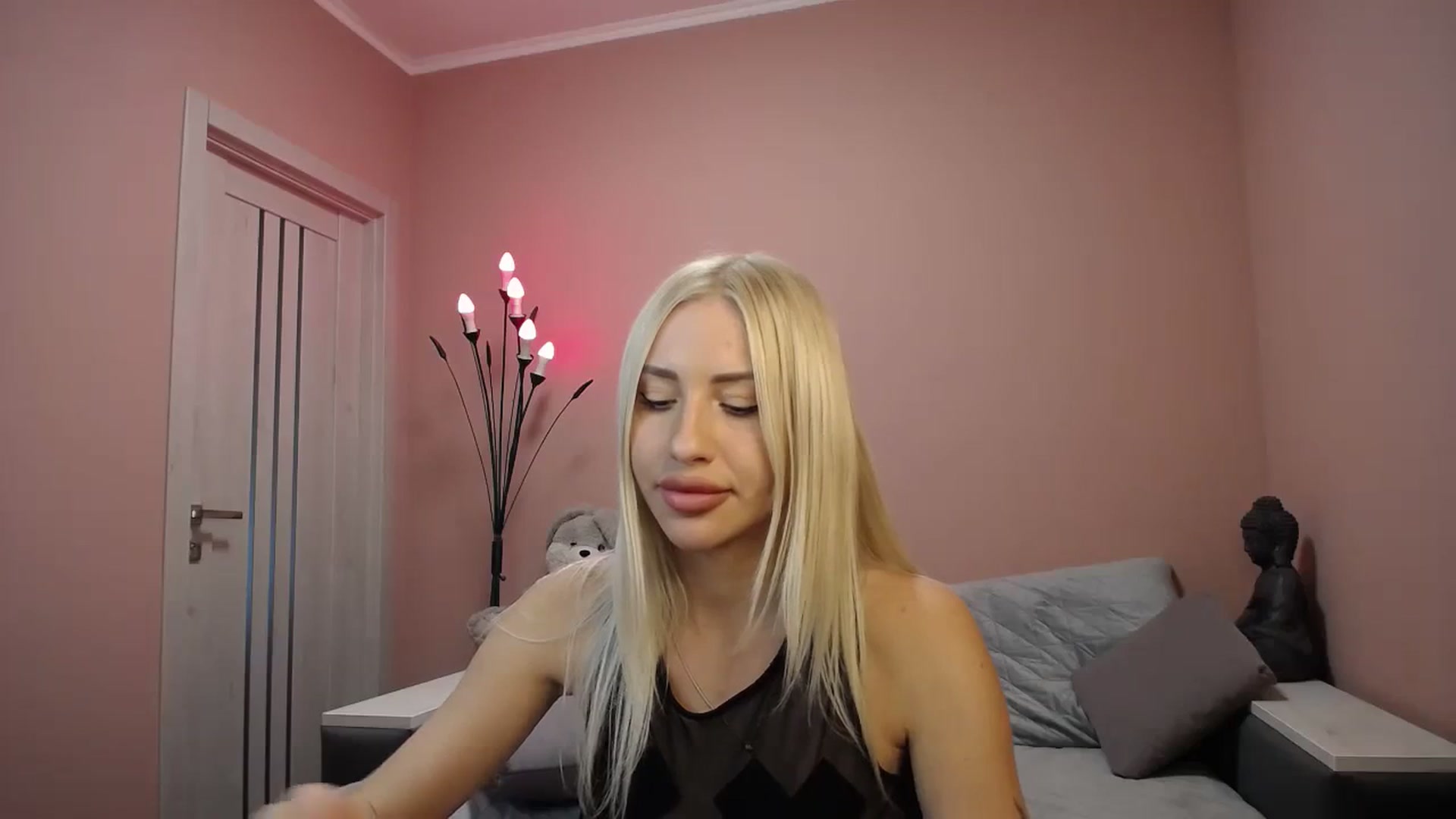 Gallery image thumbnail from KimKalash's myfreecams stream on, 09/23/2023, 11:36 image 20 of 20