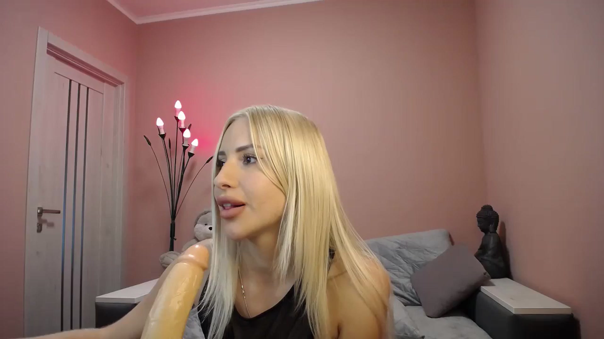Gallery image thumbnail from KimKalash's myfreecams stream on, 09/23/2023, 13:02 image 1 of 20