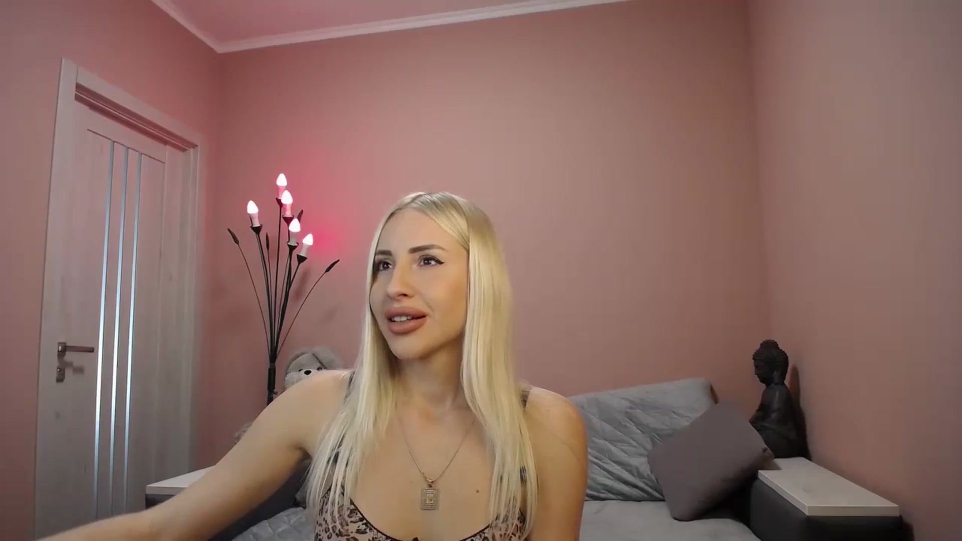 Gallery image thumbnail from KimKalash's myfreecams stream on, 09/24/2023, 08:49 image 2 of 20