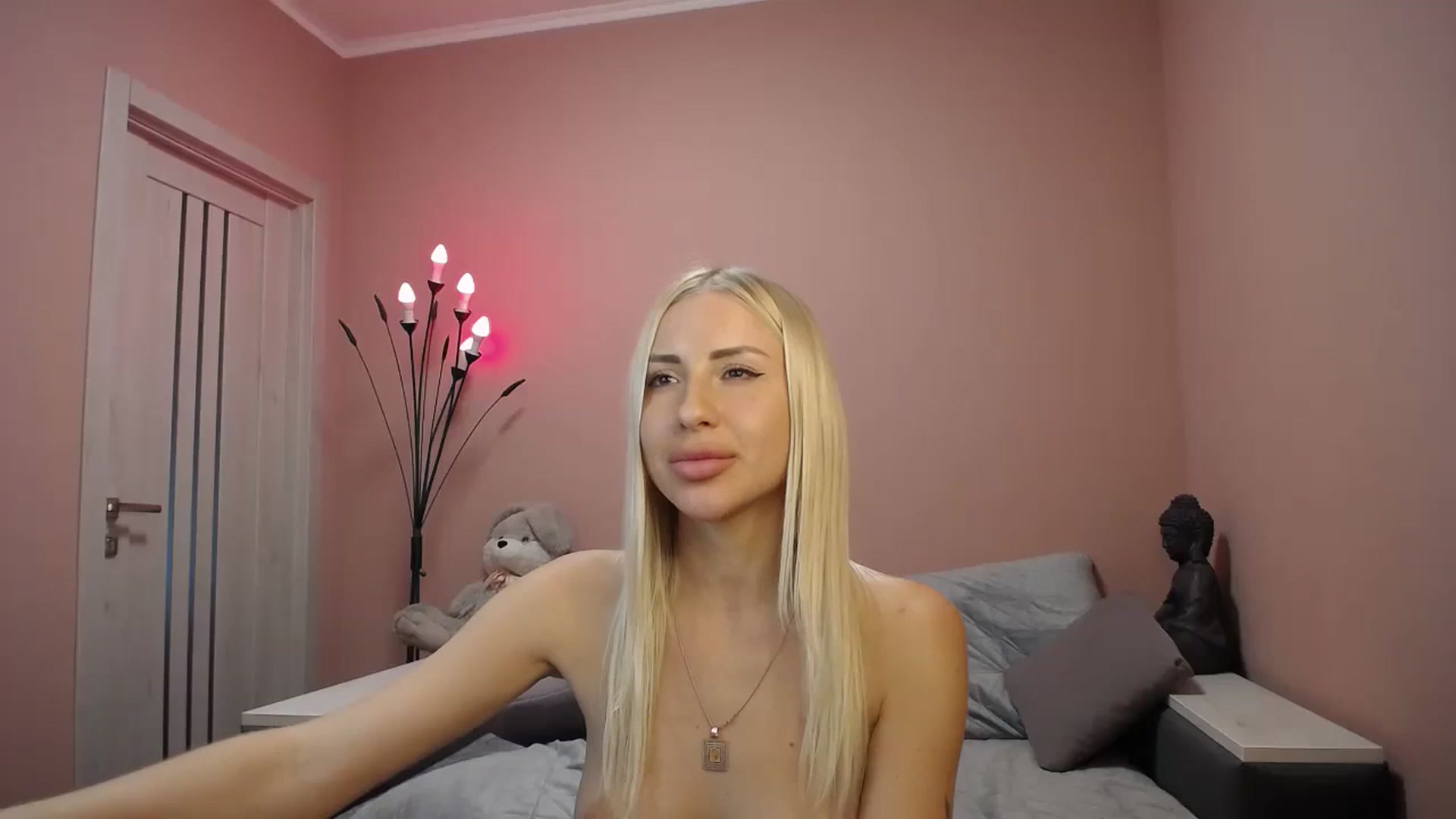 Gallery image thumbnail from KimKalash's myfreecams stream on, 09/26/2023, 12:05 image 20 of 20