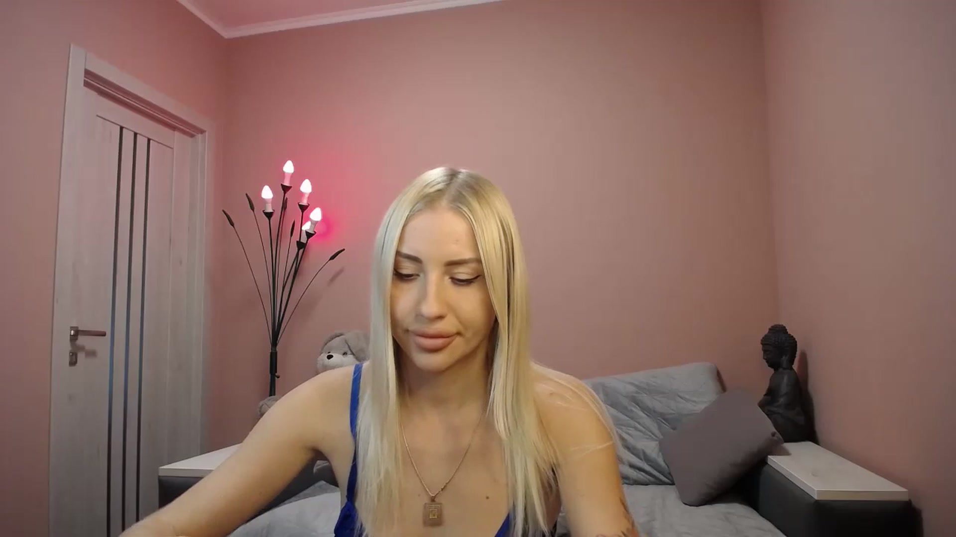 Gallery image thumbnail from KimKalash's myfreecams stream on, 09/26/2023, 12:38 image 8 of 20
