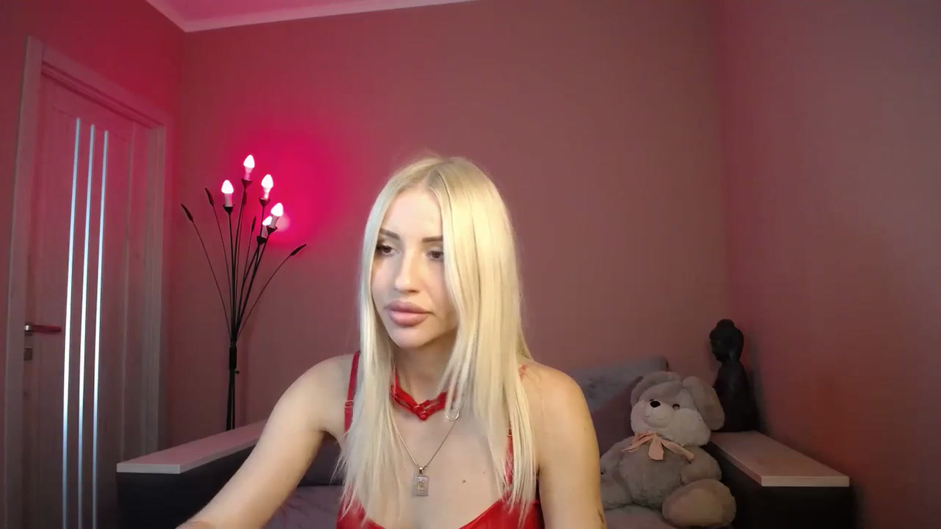 Gallery image thumbnail from KimKalash's myfreecams stream on, 10/02/2023, 09:08 image 5 of 20