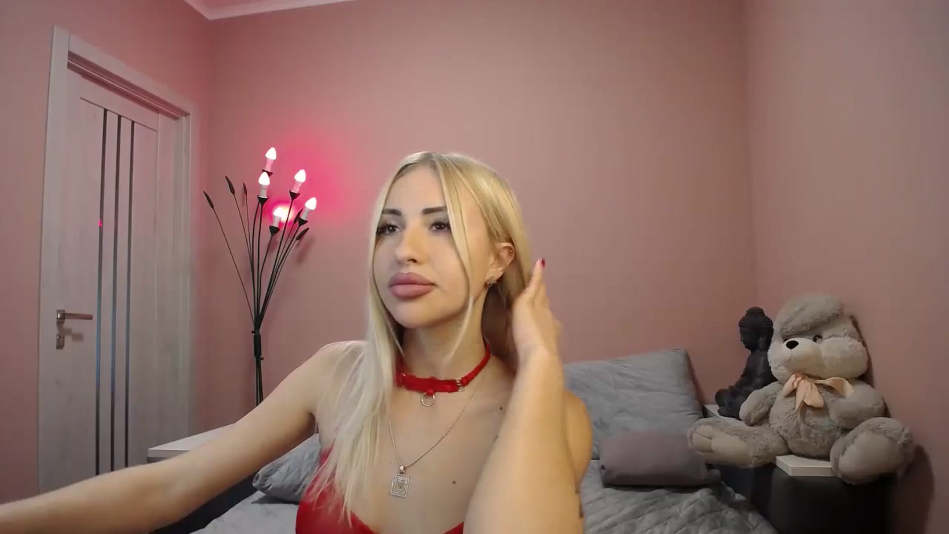 Gallery image thumbnail from KimKalash's myfreecams stream on, 10/22/2023, 12:56 image 2 of 20