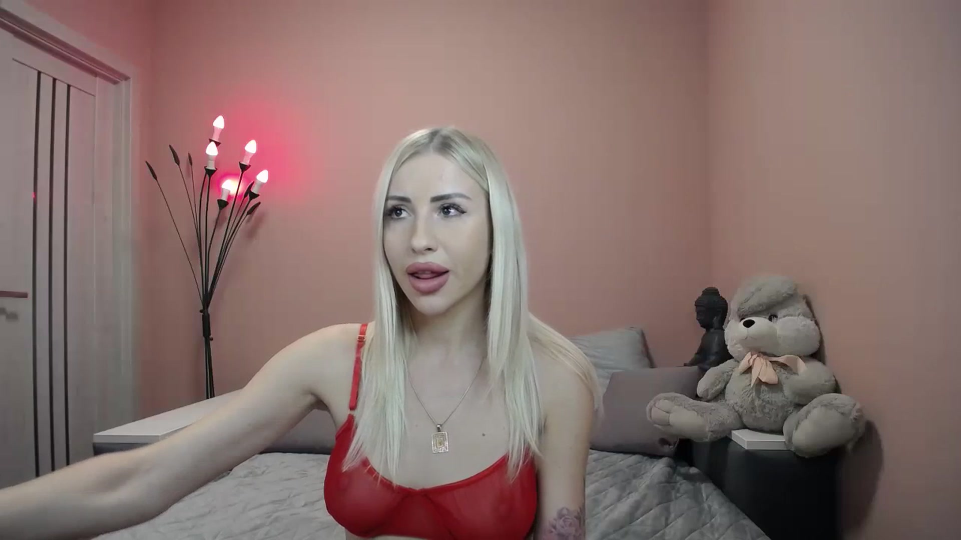 Gallery image thumbnail from KimKalash's myfreecams stream on, 11/01/2023, 09:56 image 4 of 20
