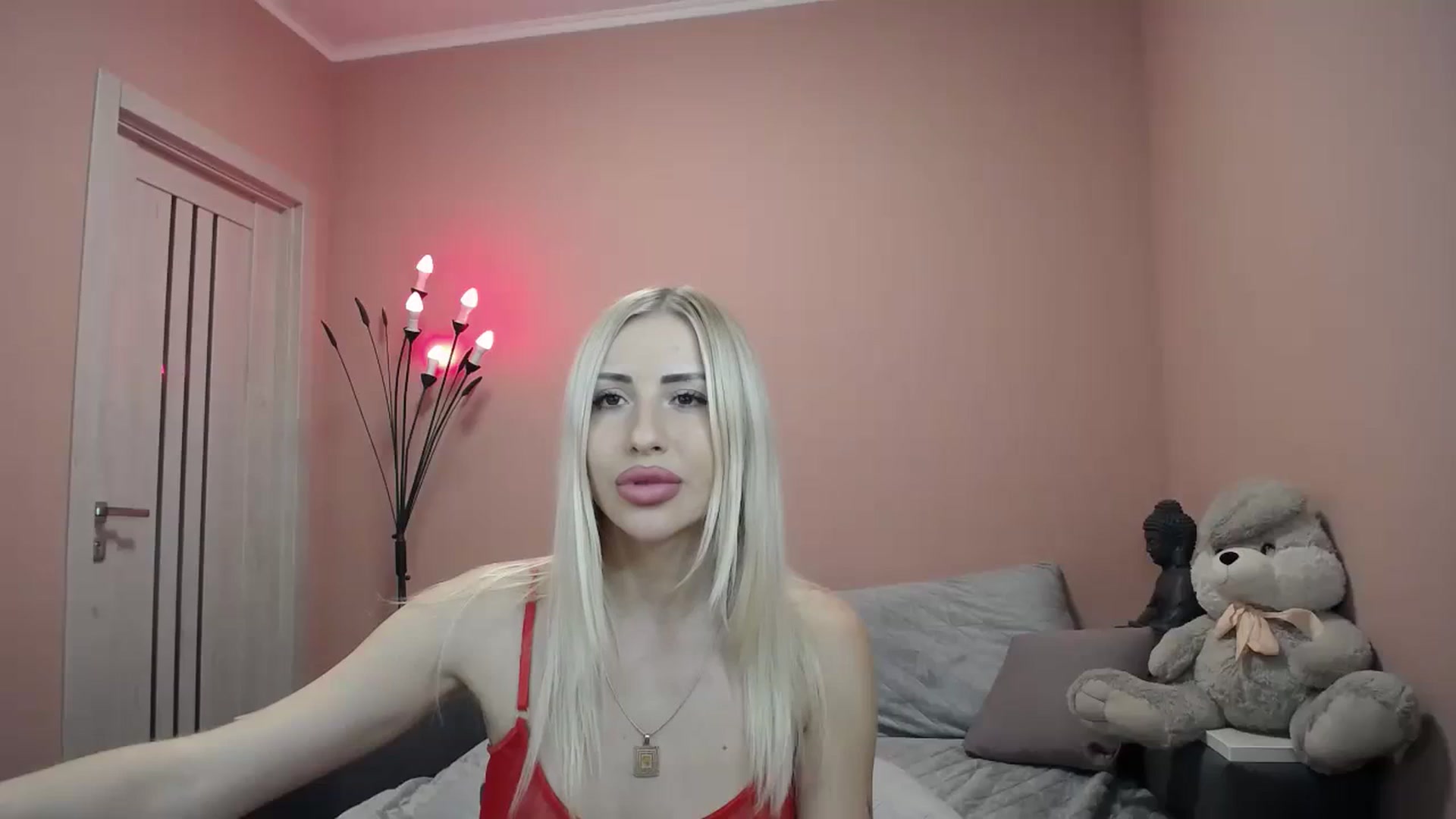 Gallery image thumbnail from KimKalash's myfreecams stream on, 11/01/2023, 12:33 image 2 of 20