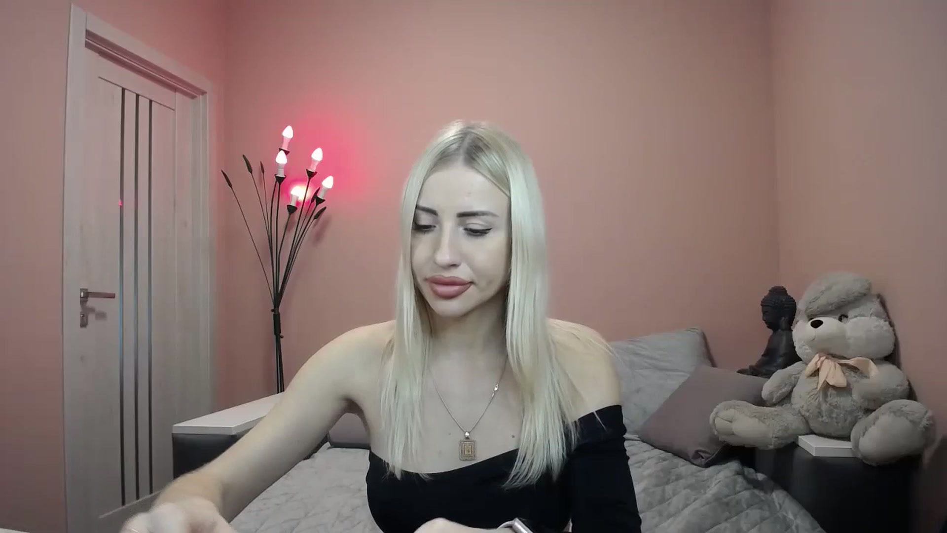 Gallery image thumbnail from KimKalash's myfreecams stream on, 11/04/2023, 09:47 image 19 of 20