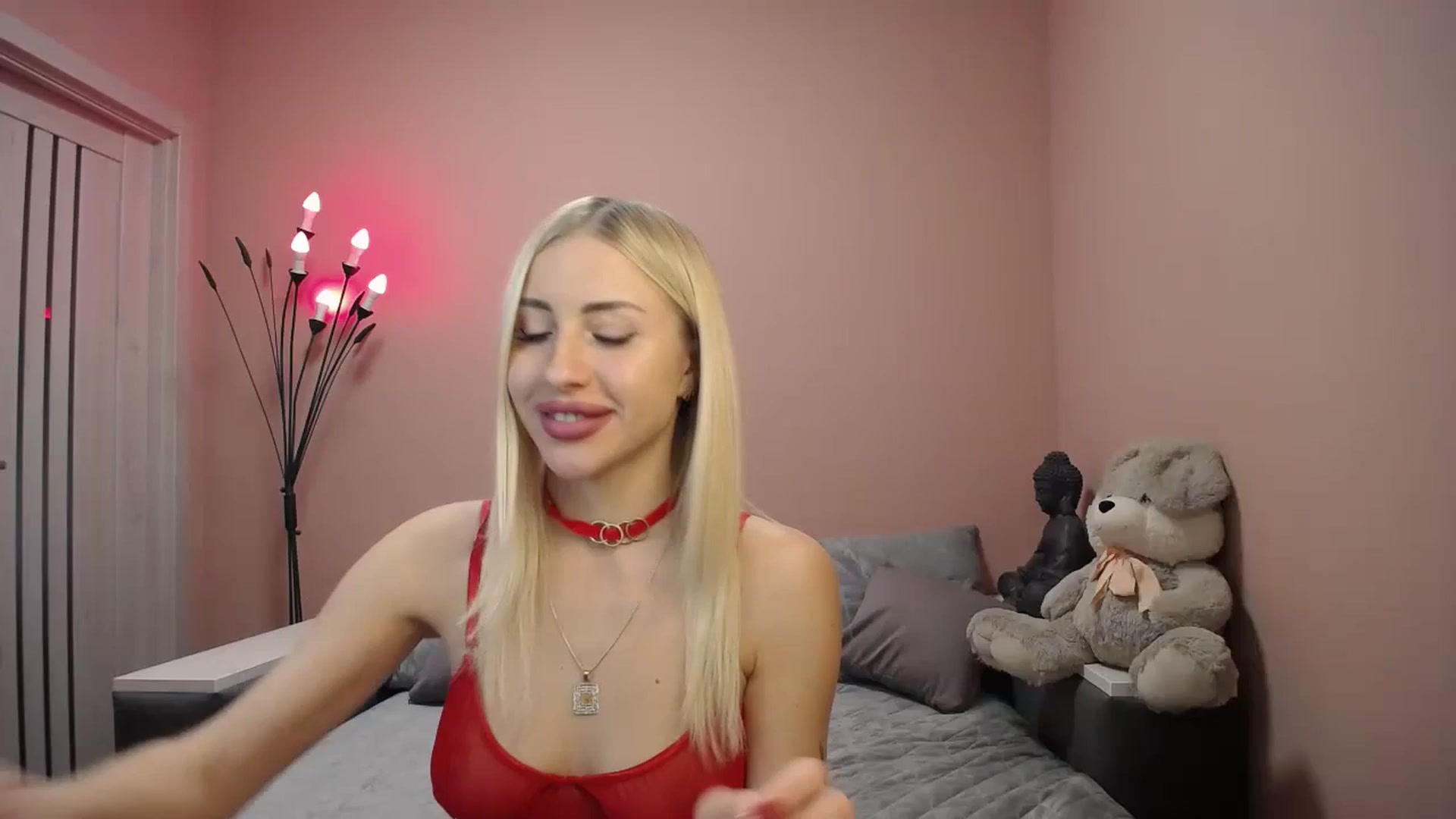 Gallery image thumbnail from KimKalash's myfreecams stream on, 11/15/2023, 09:43 image 1 of 20