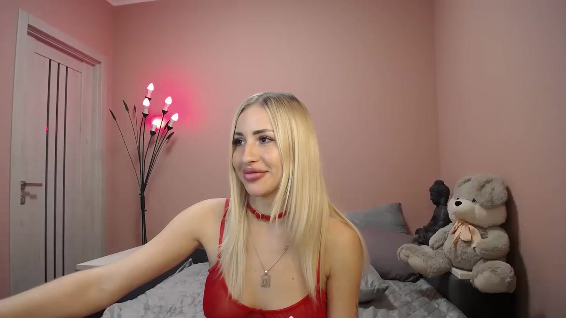 Gallery image thumbnail from KimKalash's myfreecams stream on, 11/22/2023, 11:34 image 20 of 20