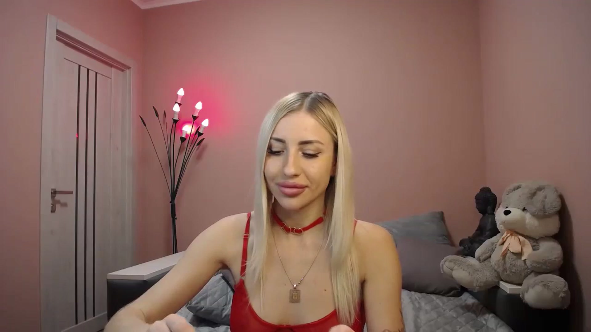 Gallery image thumbnail from KimKalash's myfreecams stream on, 11/22/2023, 12:08 image 20 of 20