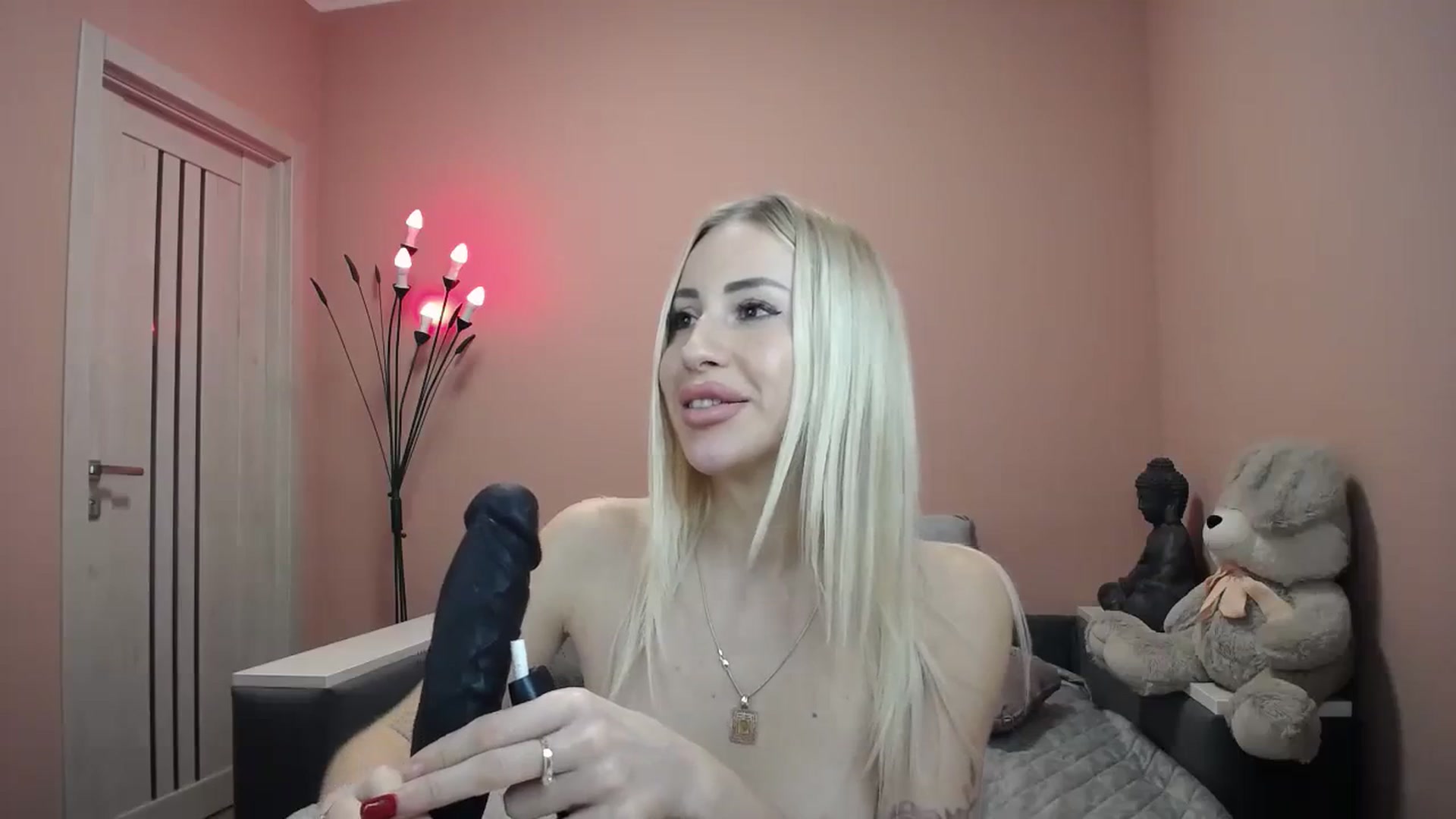 Gallery image thumbnail from KimKalash's myfreecams stream on, 11/26/2023, 10:17 image 19 of 20