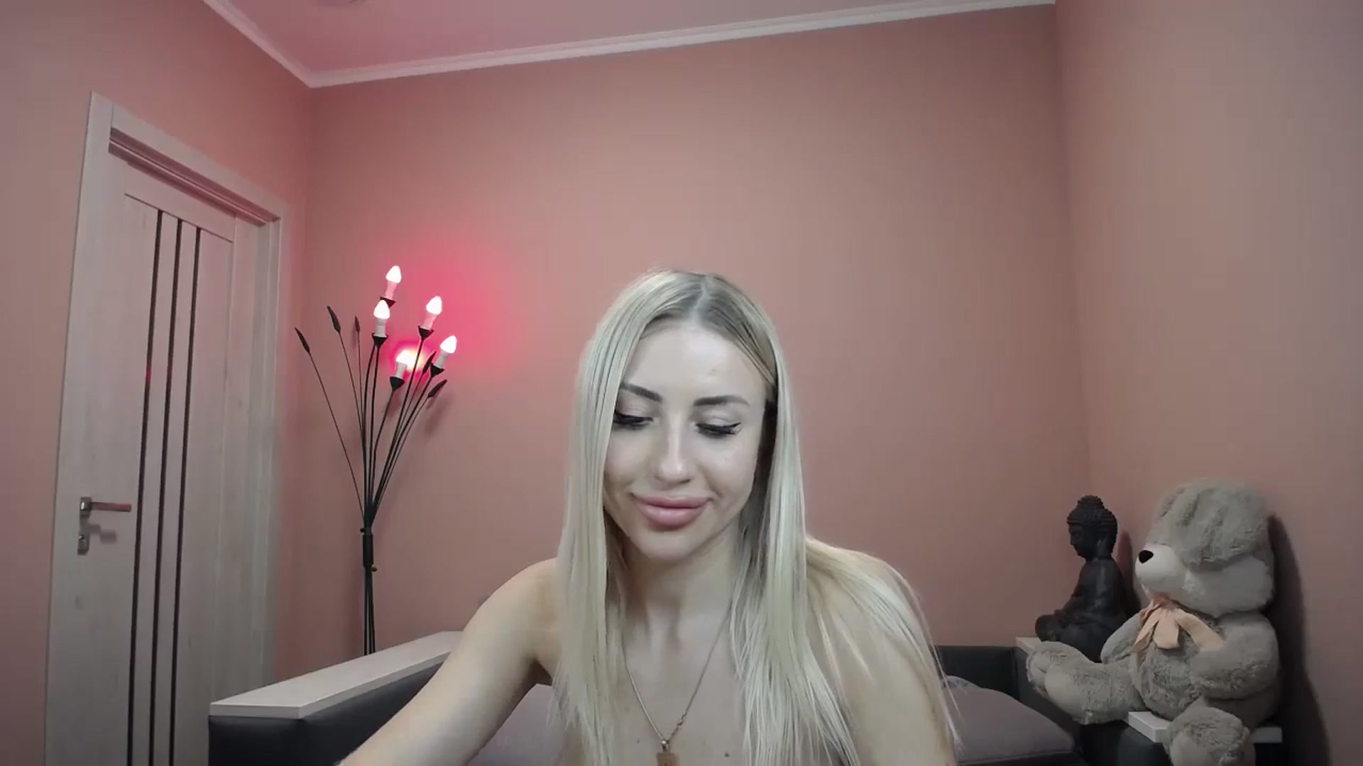Gallery image thumbnail from KimKalash's myfreecams stream on, 11/26/2023, 12:59 image 14 of 20