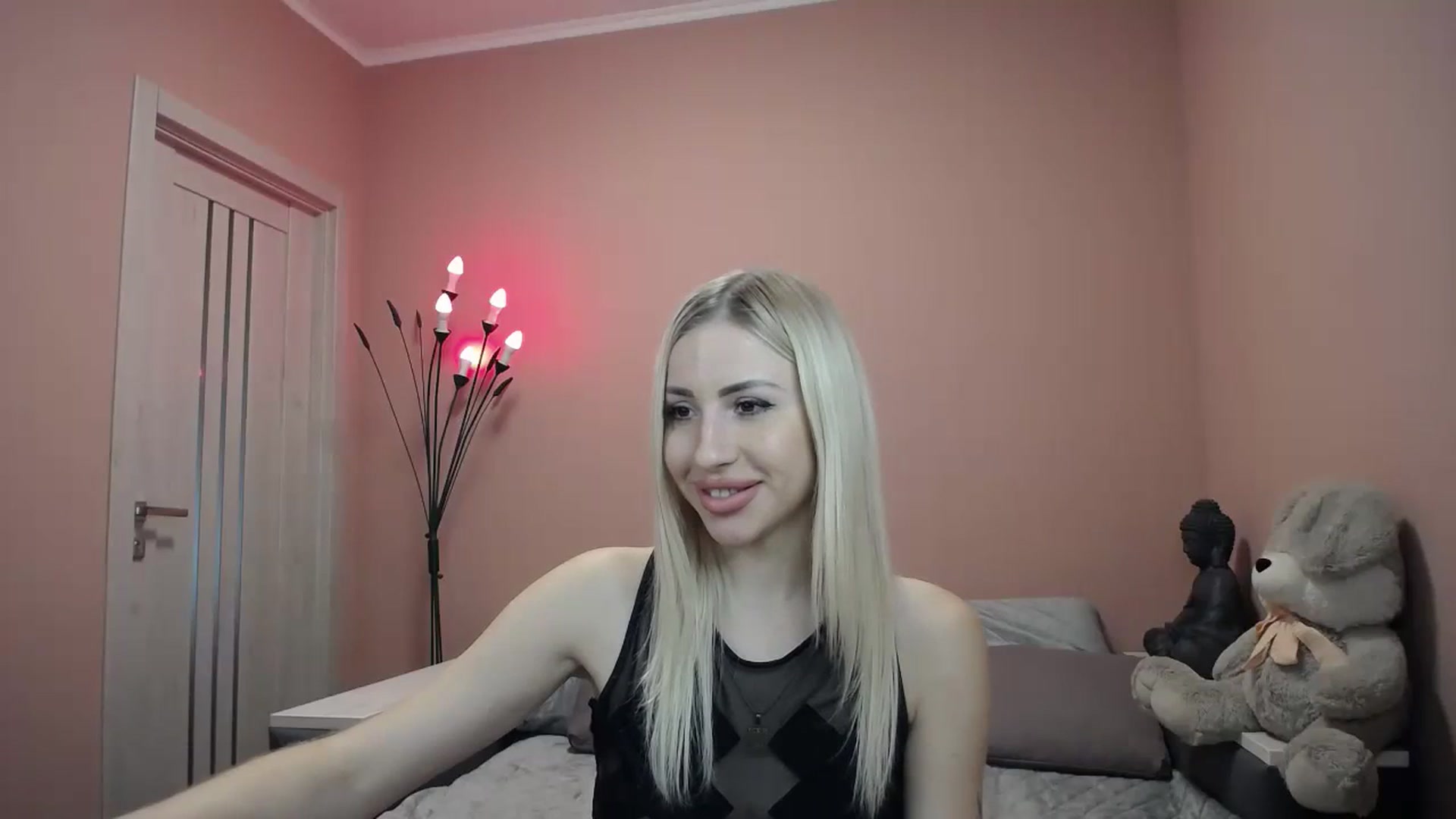 Gallery image thumbnail from KimKalash's myfreecams stream on, 11/29/2023, 09:51 image 17 of 20