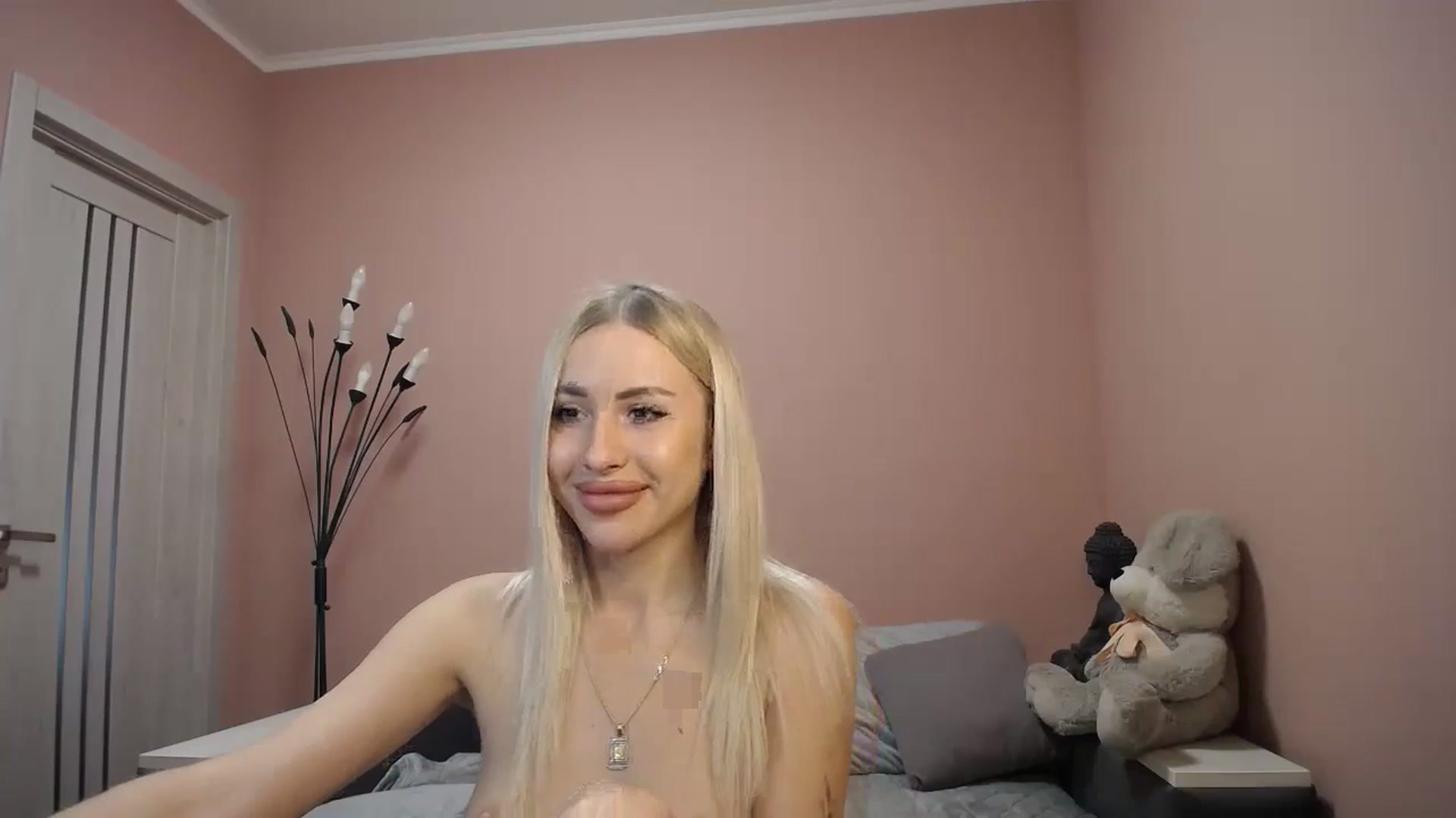 Gallery image thumbnail from KimKalash's myfreecams stream on, 12/04/2023, 09:56 image 11 of 20