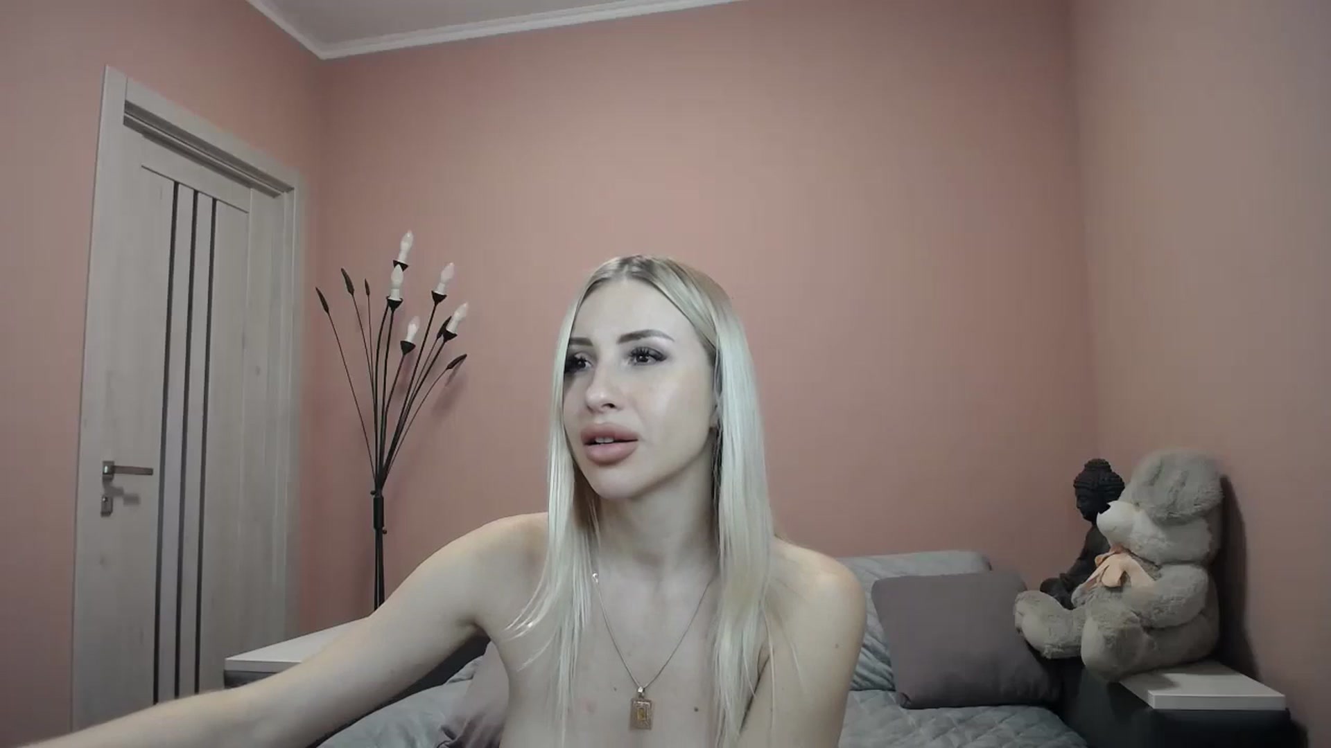 Gallery image thumbnail from KimKalash's myfreecams stream on, 12/08/2023, 09:56 image 14 of 20