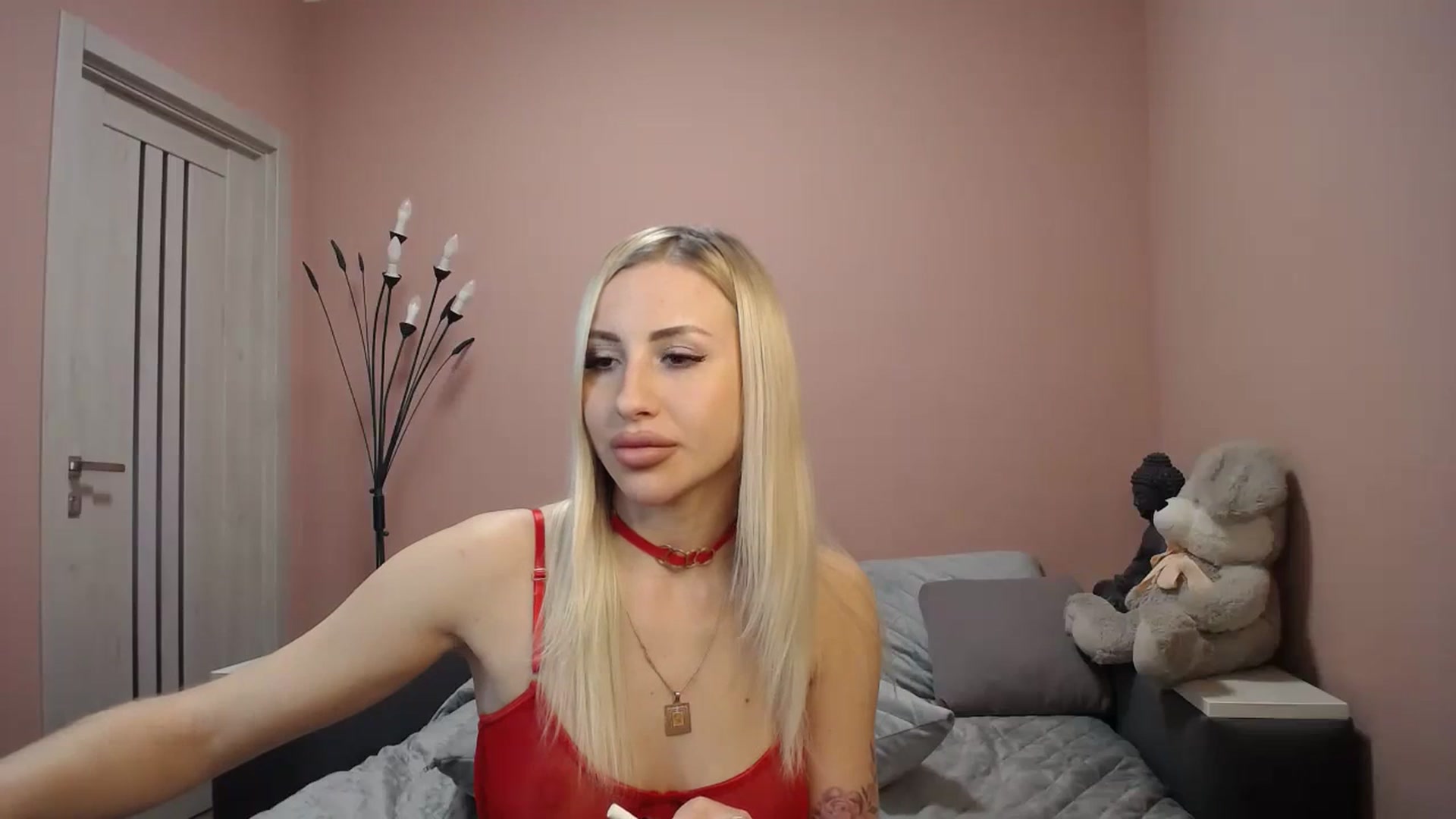Gallery image thumbnail from KimKalash's myfreecams stream on, 12/09/2023, 10:39 image 2 of 20