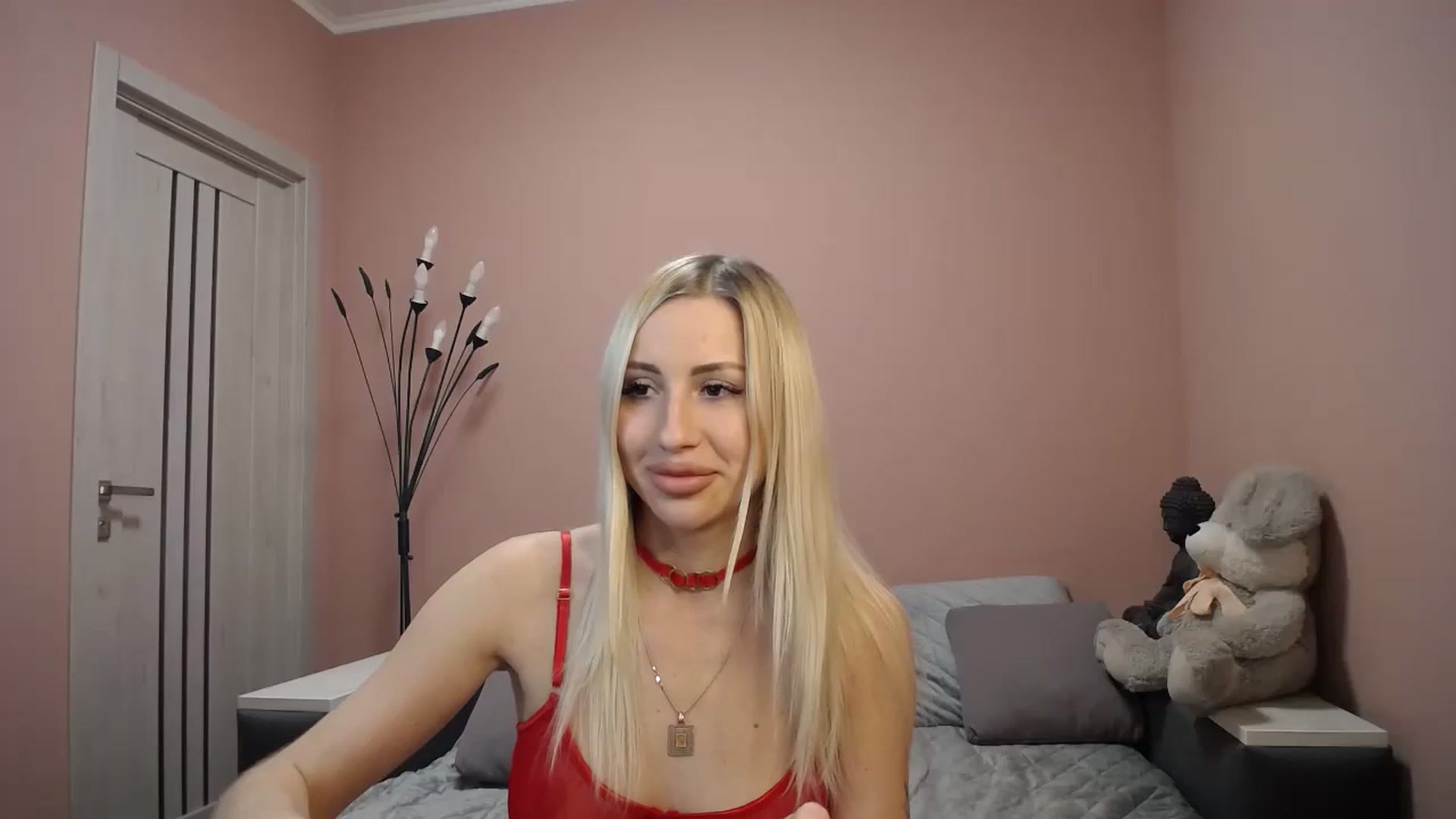 Gallery image thumbnail from KimKalash's myfreecams stream on, 12/09/2023, 12:37 image 14 of 20