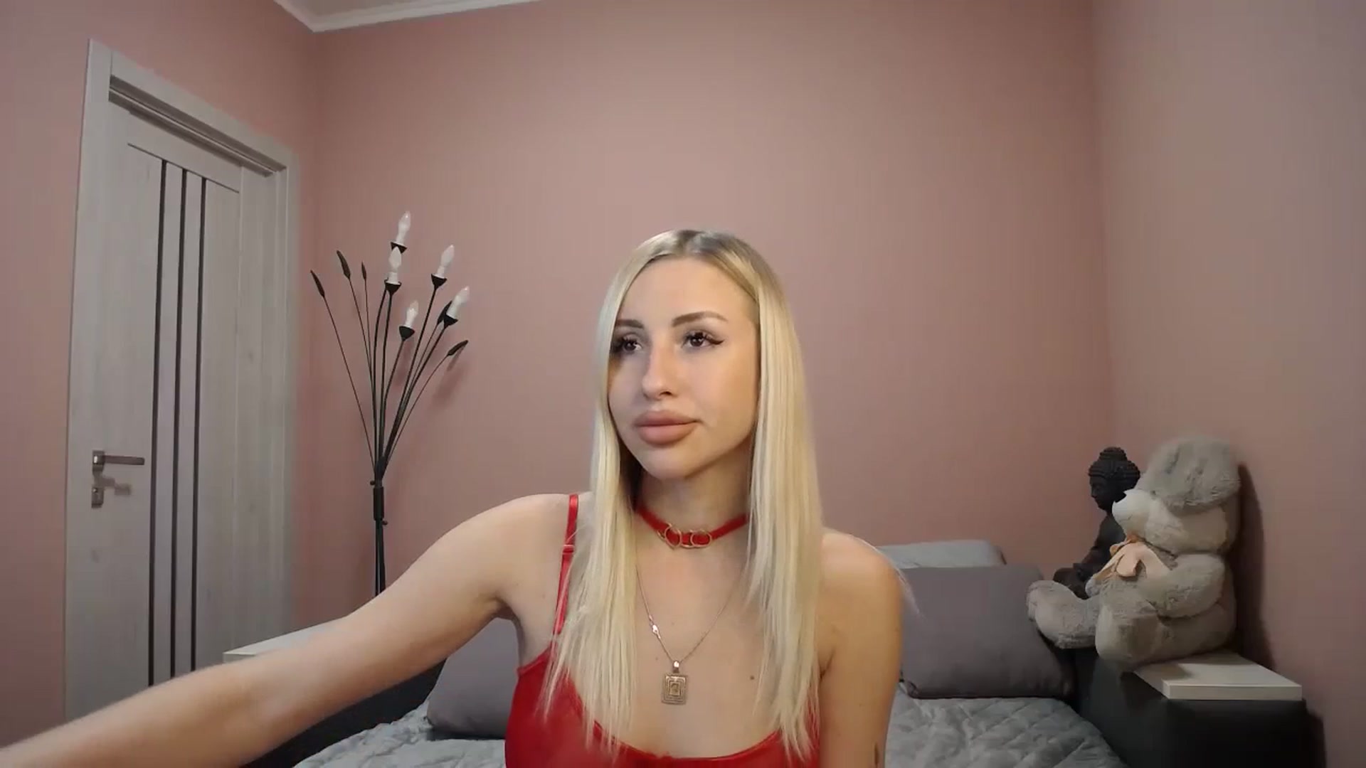 Gallery image thumbnail from KimKalash's myfreecams stream on, 12/09/2023, 12:37 image 7 of 20