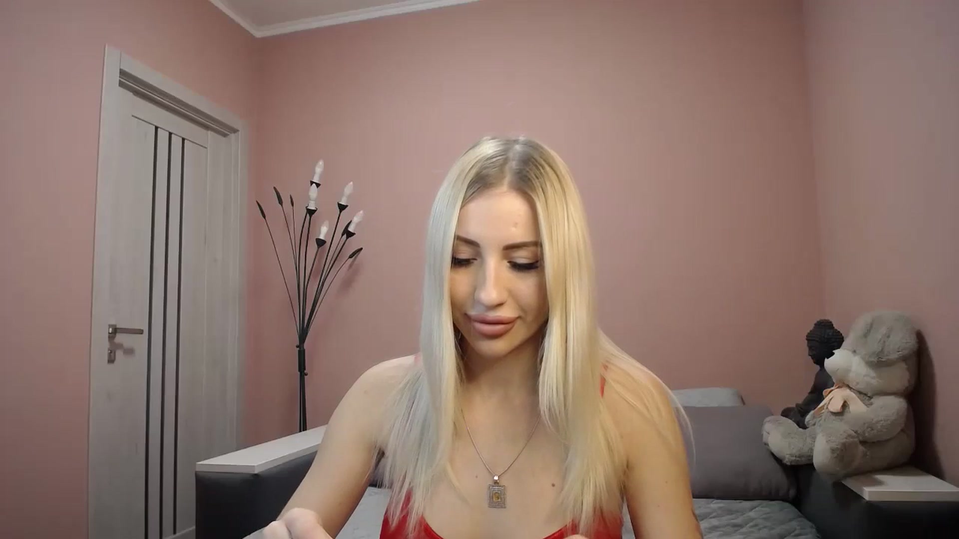 Gallery image thumbnail from KimKalash's myfreecams stream on, 12/12/2023, 09:57 image 8 of 20