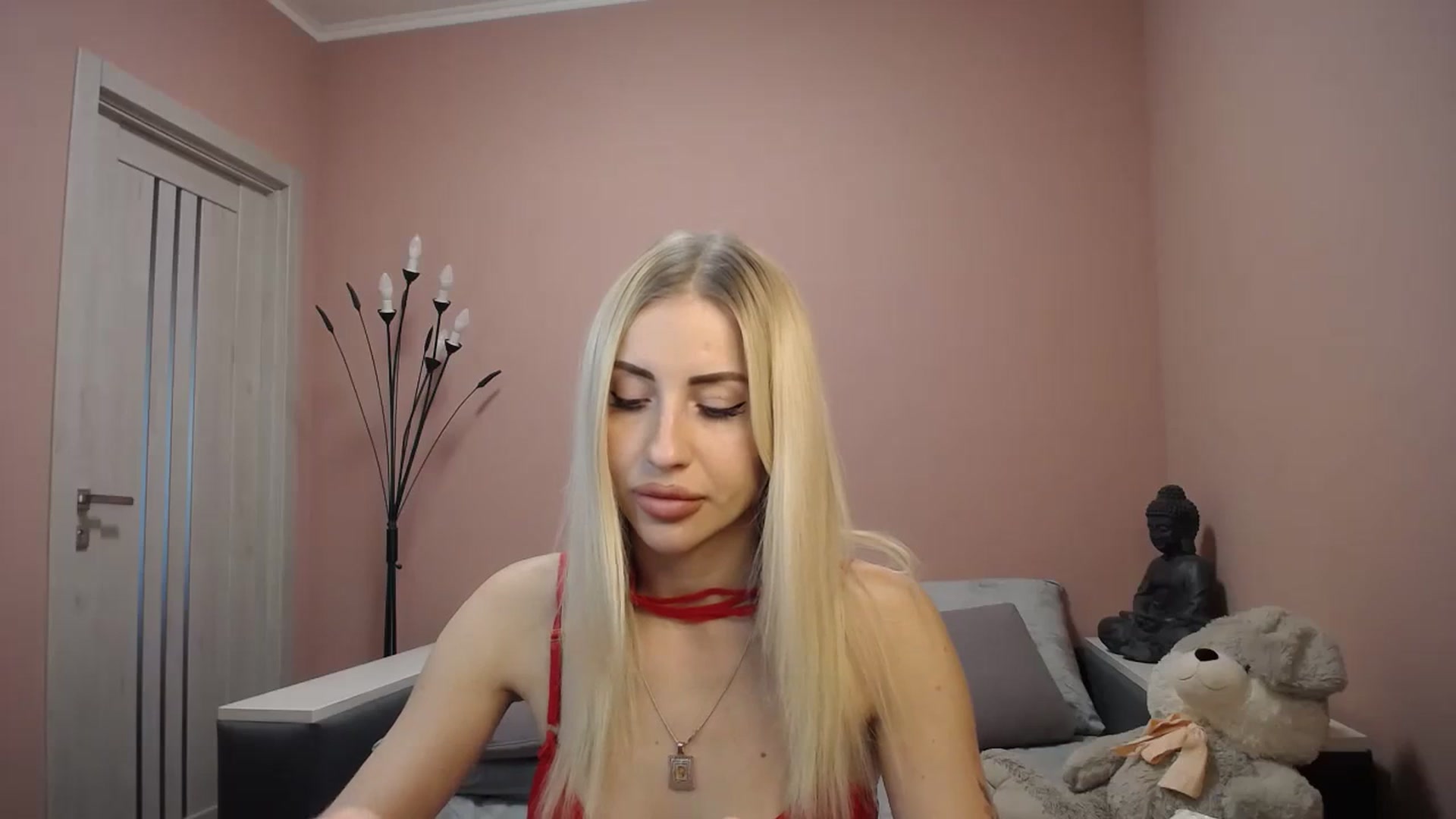 Gallery image thumbnail from KimKalash's myfreecams stream on, 12/20/2023, 11:00 image 6 of 20