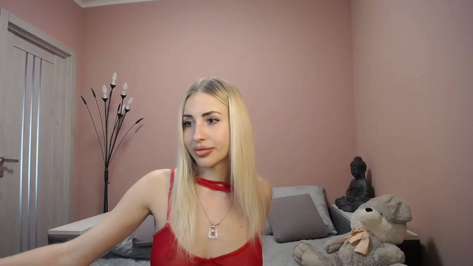 Gallery image thumbnail from KimKalash's myfreecams stream on, 12/20/2023, 11:00 image 18 of 20