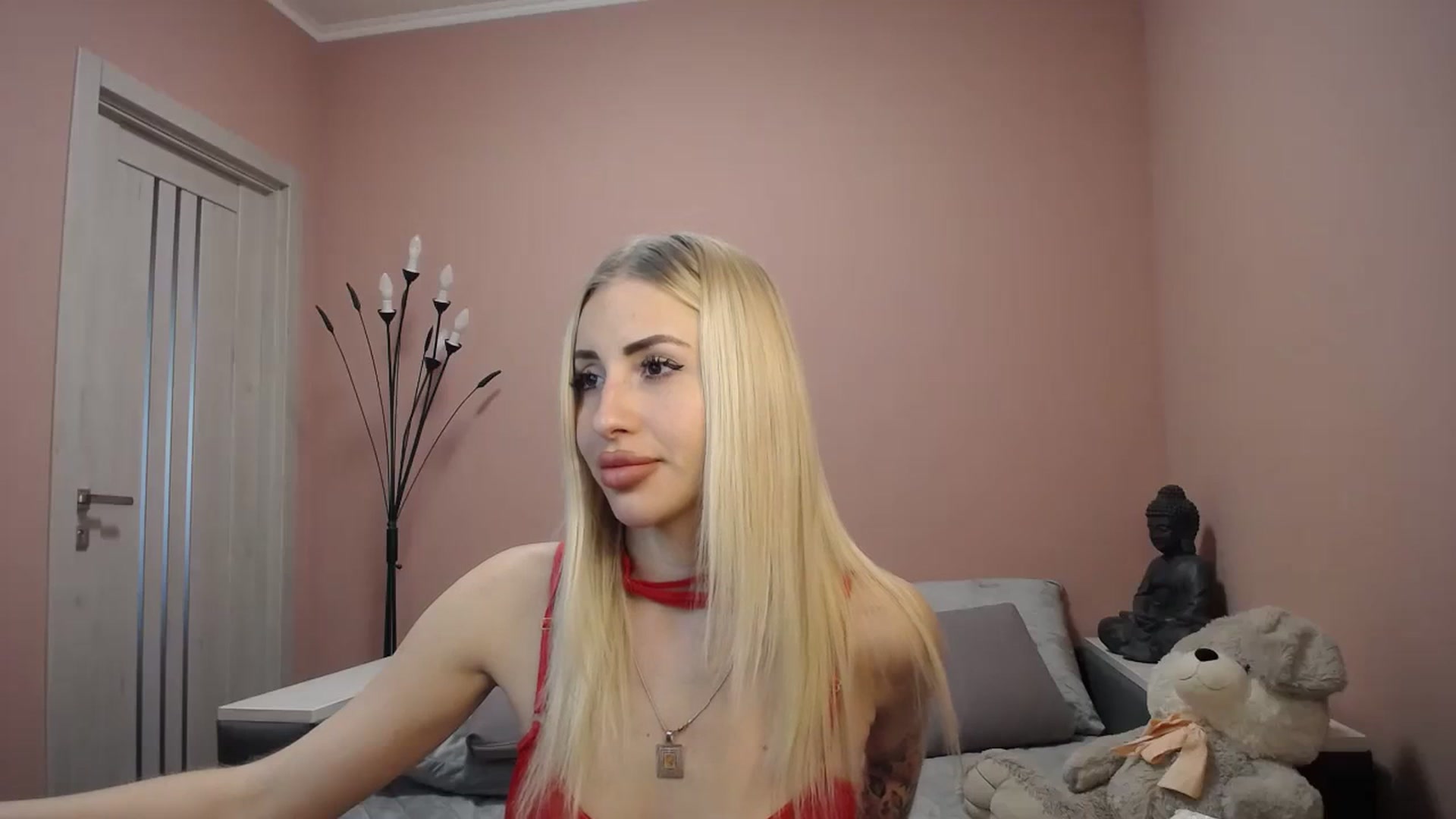 Gallery image thumbnail from KimKalash's myfreecams stream on, 12/20/2023, 11:00 image 5 of 20