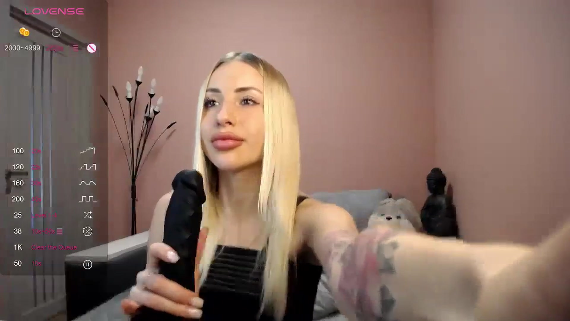 Gallery image thumbnail from KimKalash's myfreecams stream on, 01/09/2024, 11:48 image 19 of 20