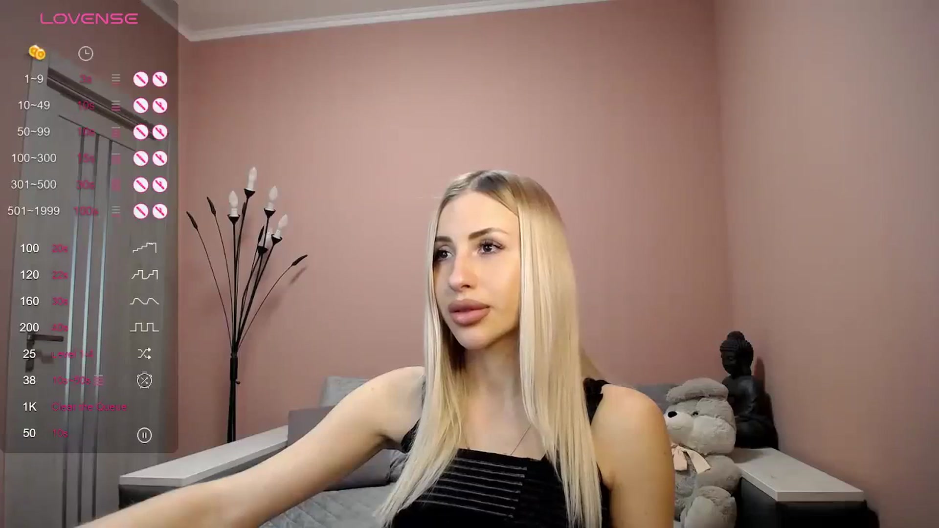 Gallery image thumbnail from KimKalash's myfreecams stream on, 01/12/2024, 12:55 image 2 of 20