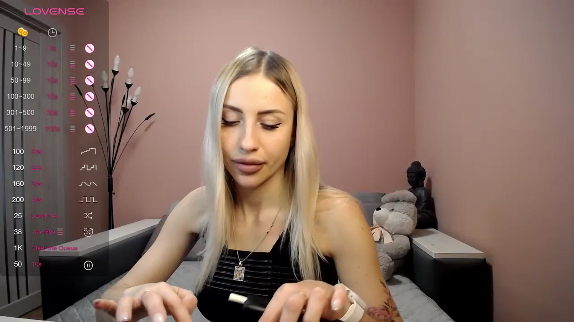 Gallery image thumbnail from KimKalash's myfreecams stream on, 01/15/2024, 09:21 image 9 of 20