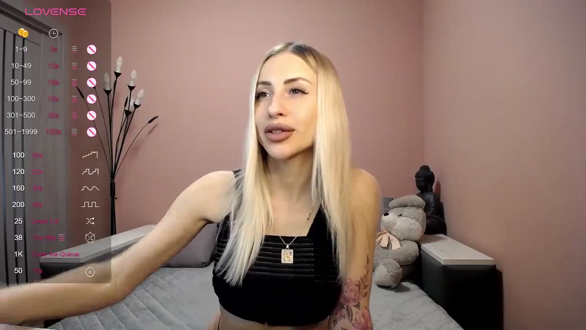 Gallery image thumbnail from KimKalash's myfreecams stream on, 01/15/2024, 09:21 image 3 of 20