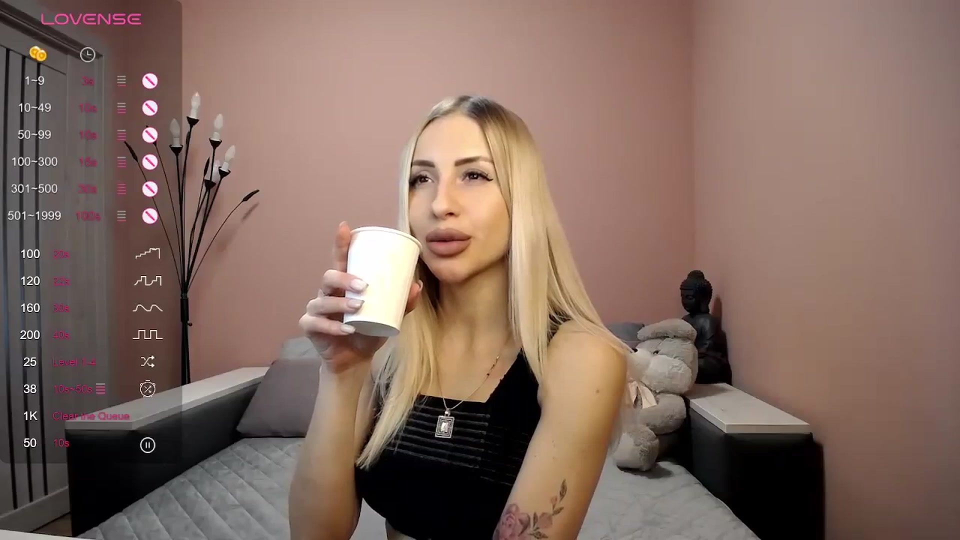 Gallery image thumbnail from KimKalash's myfreecams stream on, 01/15/2024, 09:21 image 10 of 20