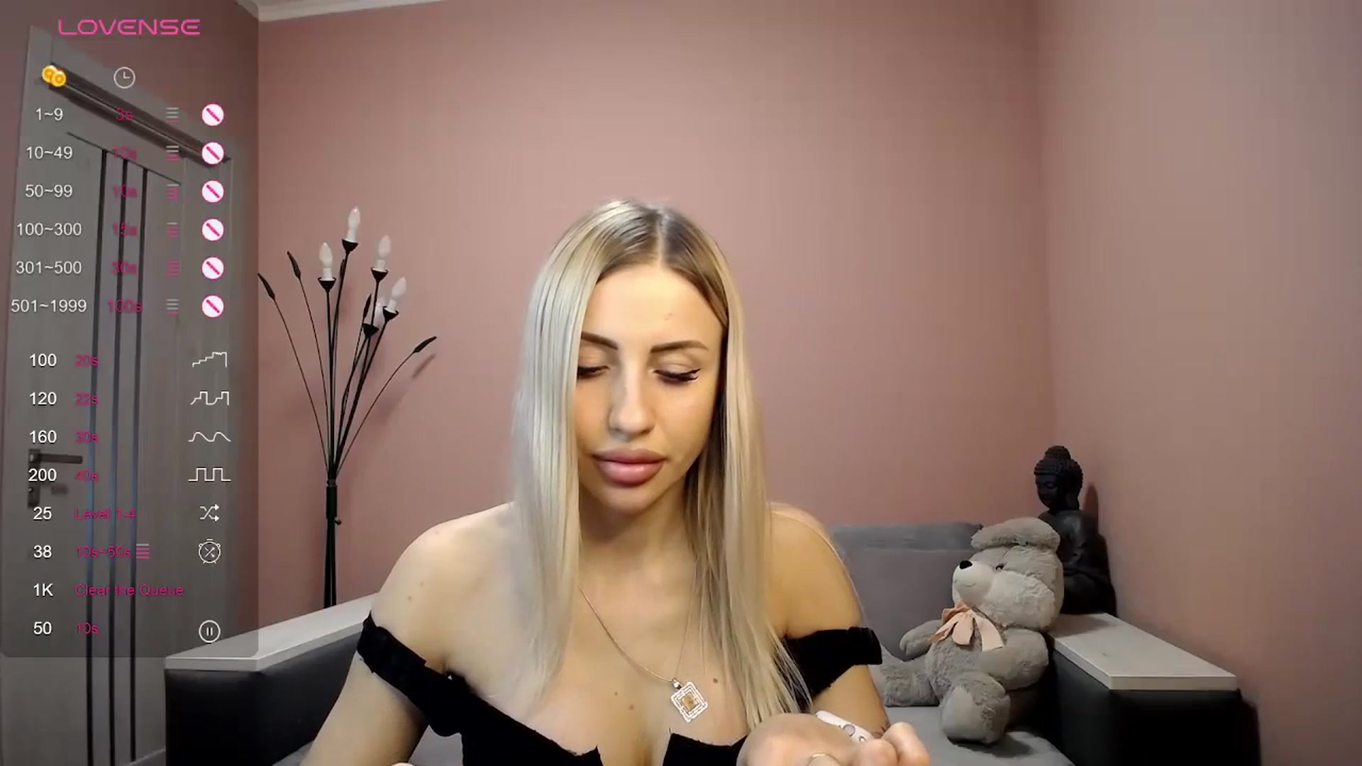Gallery image thumbnail from KimKalash's myfreecams stream on, 01/15/2024, 10:18 image 19 of 20