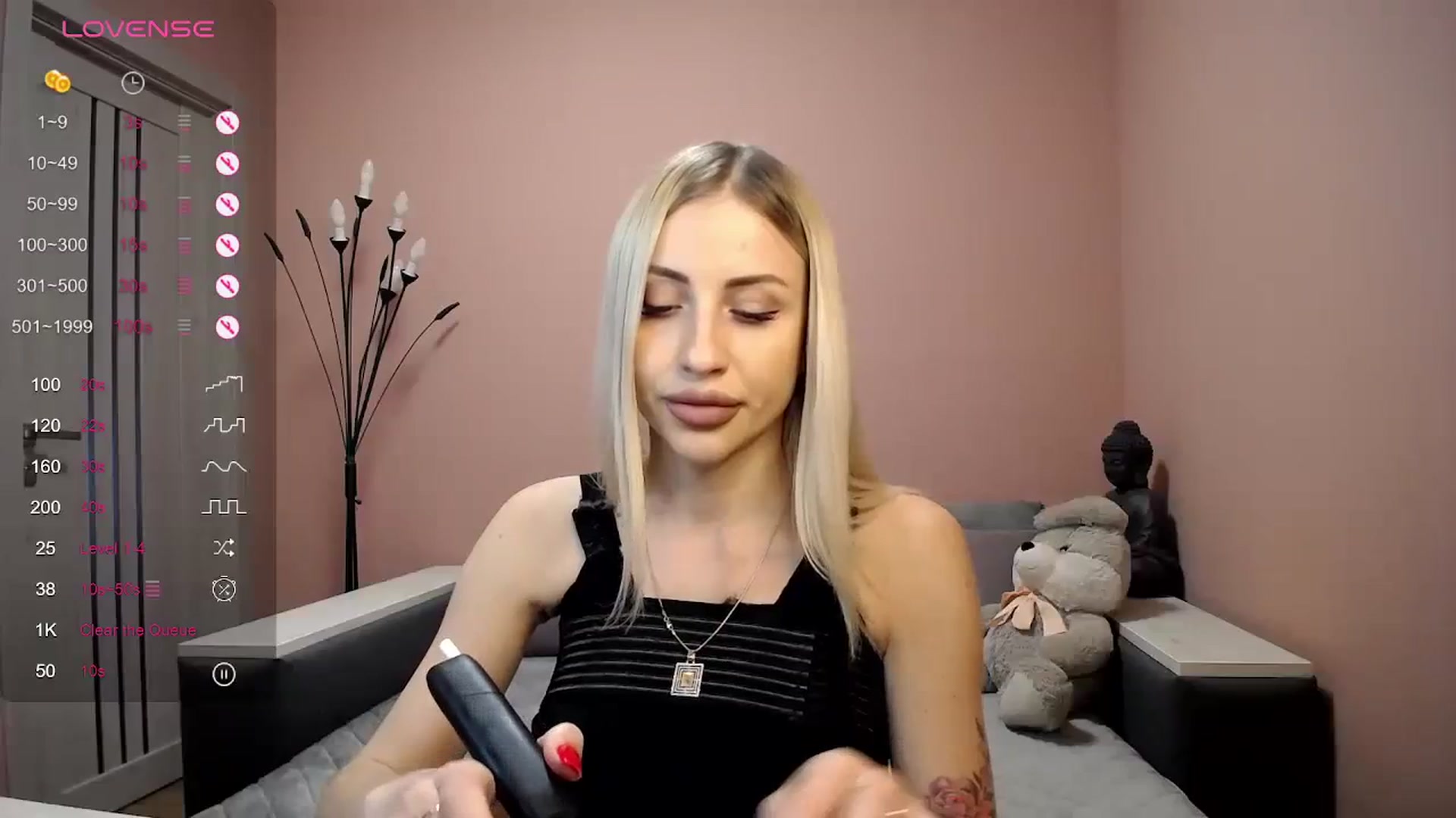 Gallery image thumbnail from KimKalash's myfreecams stream on, 01/16/2024, 09:35 image 3 of 20