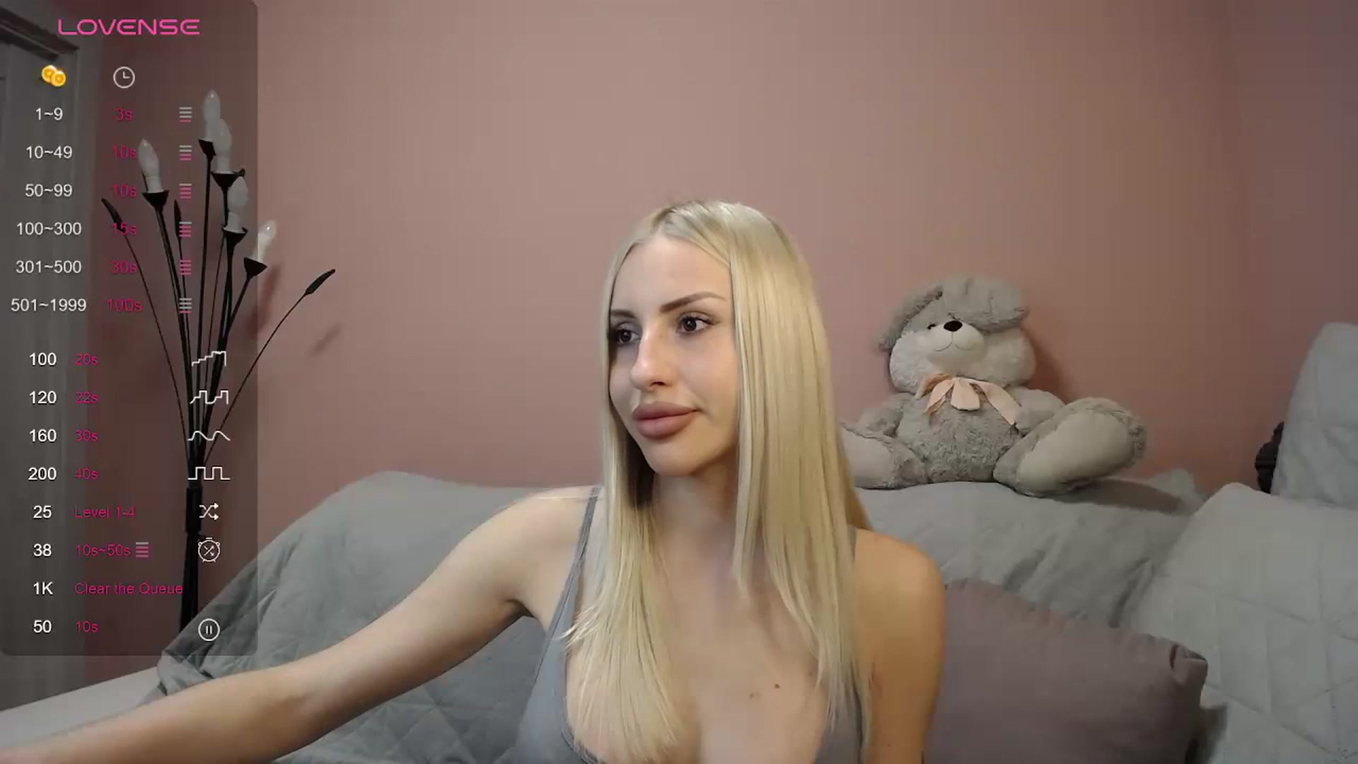 Gallery image thumbnail from KimKalash's myfreecams stream on, 02/13/2024, 10:35 image 4 of 20