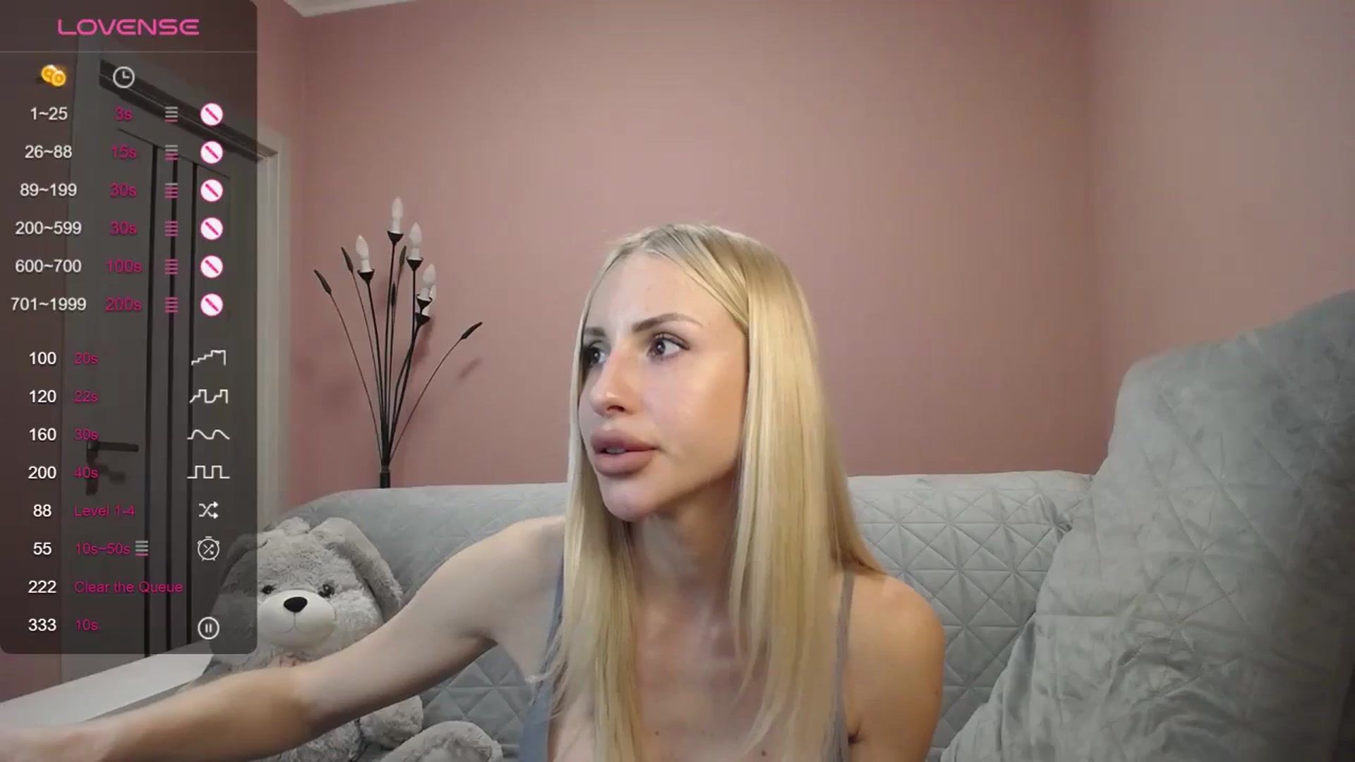 Gallery image thumbnail from KimKalash's myfreecams stream on, 03/15/2024, 10:44 image 11 of 20