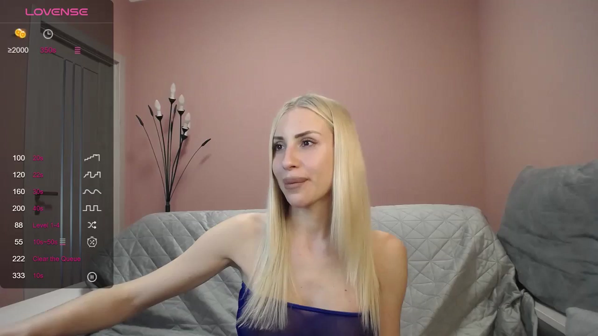 Gallery image thumbnail from KimKalash's myfreecams stream on, 03/17/2024, 12:25 image 3 of 20