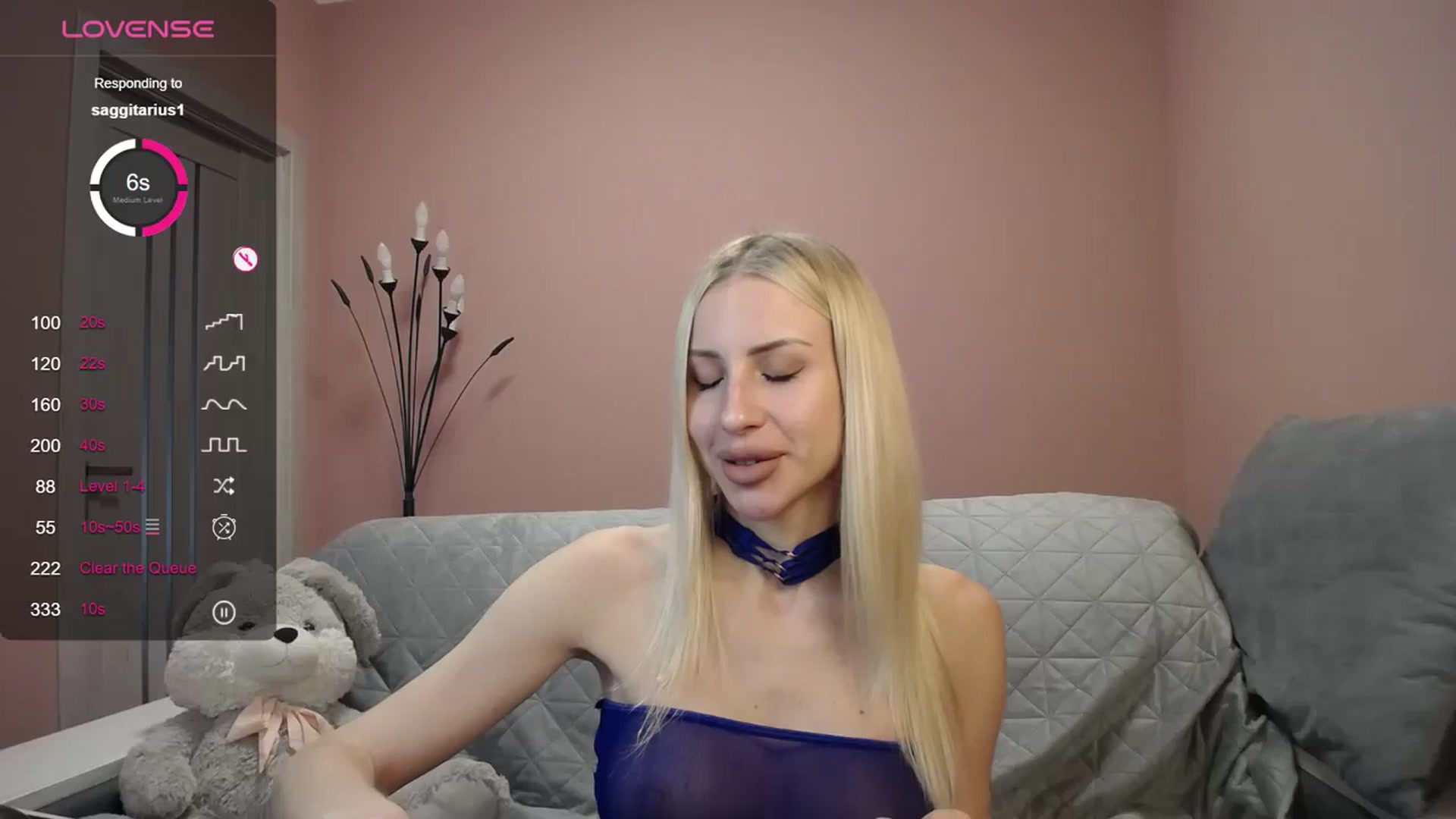 Gallery image thumbnail from KimKalash's myfreecams stream on, 03/18/2024, 09:31 image 3 of 20