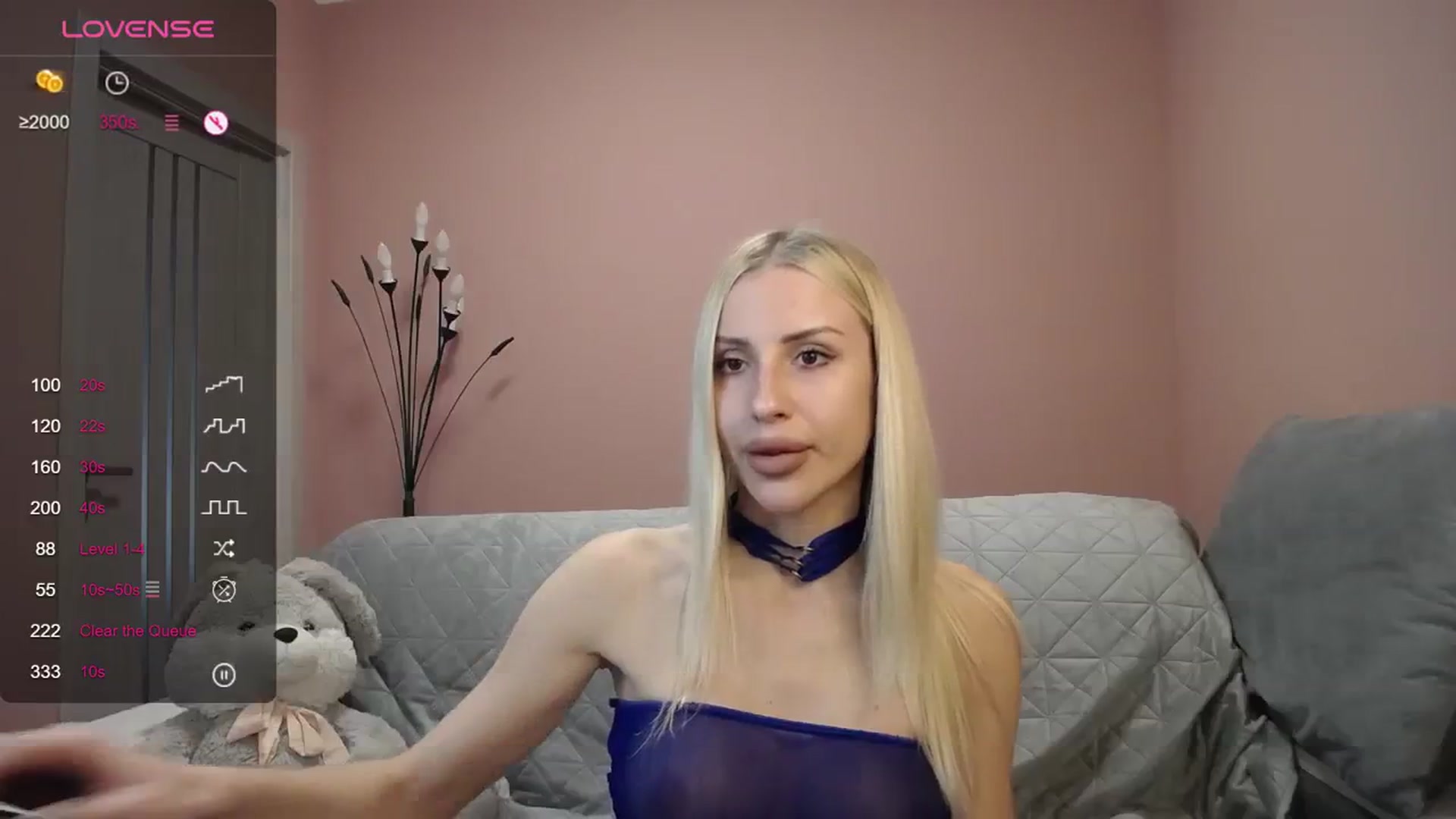 Gallery image thumbnail from KimKalash's myfreecams stream on, 03/18/2024, 09:31 image 2 of 20